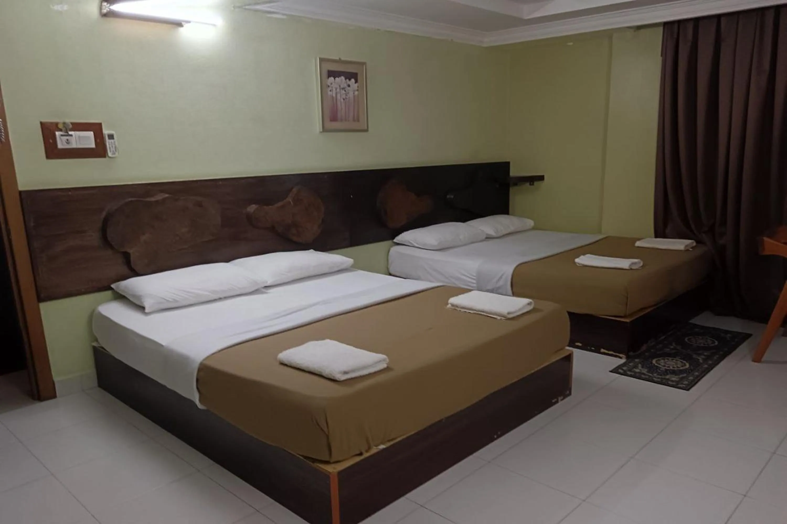 Bedroom, Bed in Fins Hotel, Alor Setar