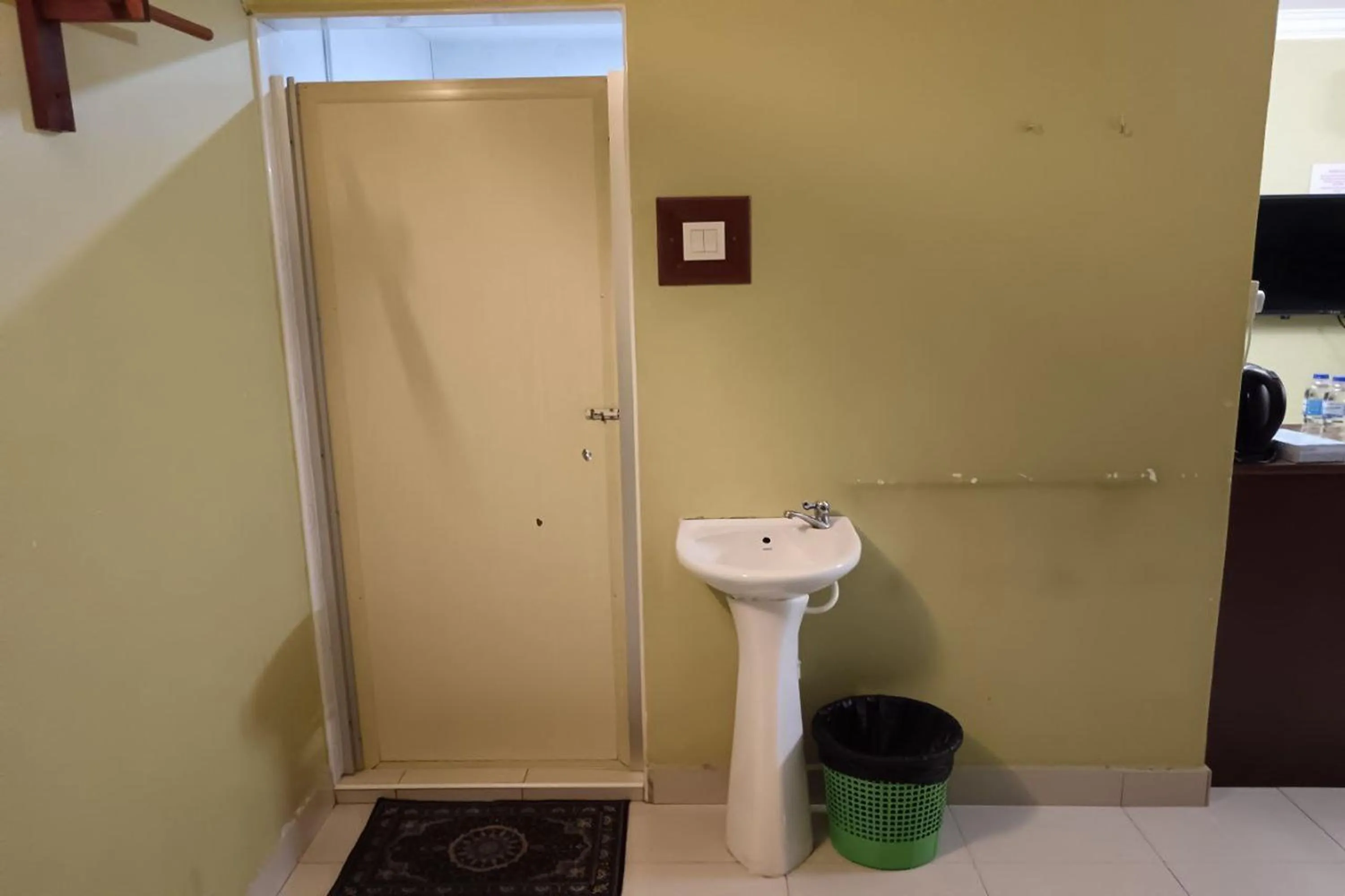 Bathroom in Fins Hotel, Alor Setar