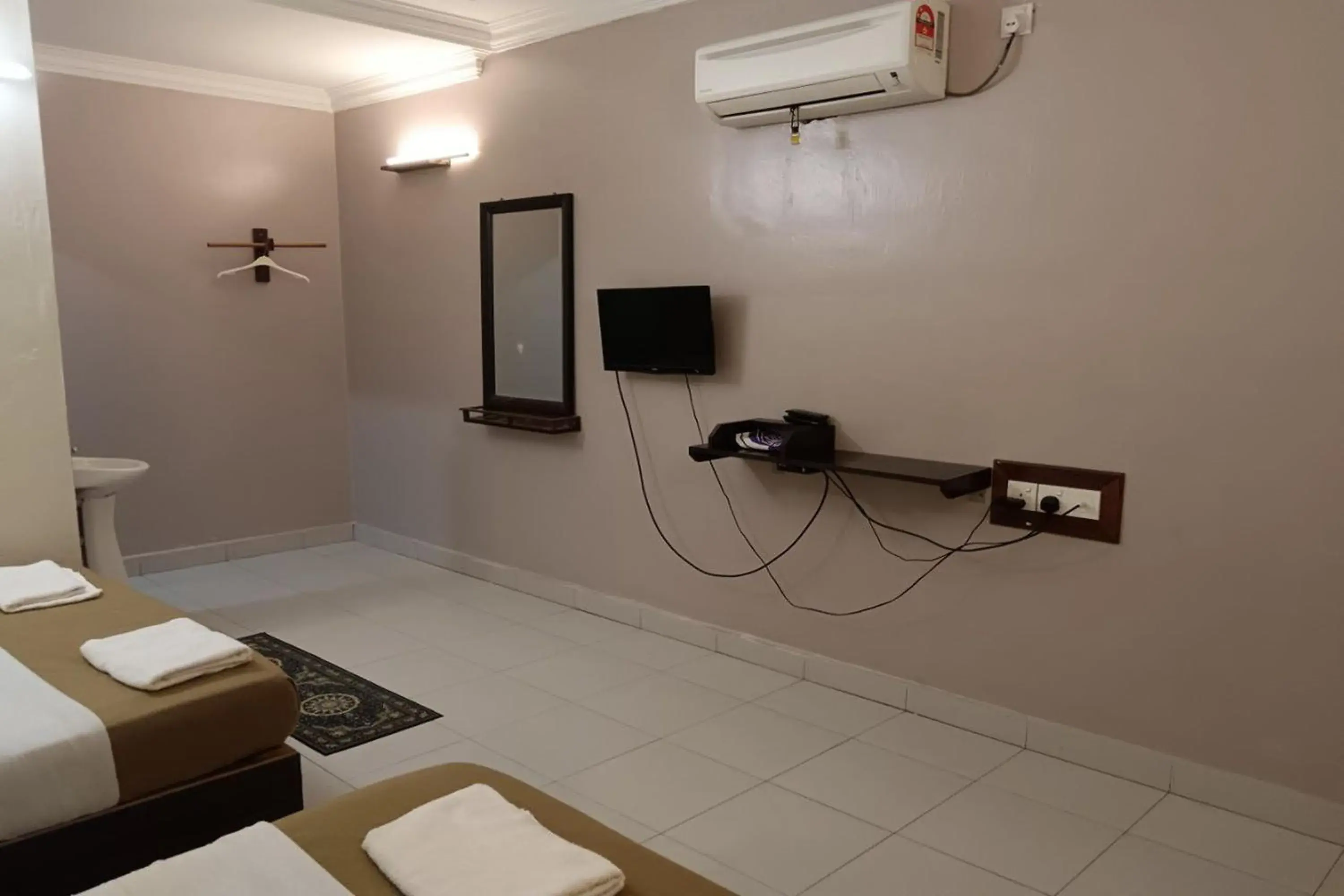 Bedroom in Fins Hotel, Alor Setar Bedroom in Fins Hotel, Alor Setar