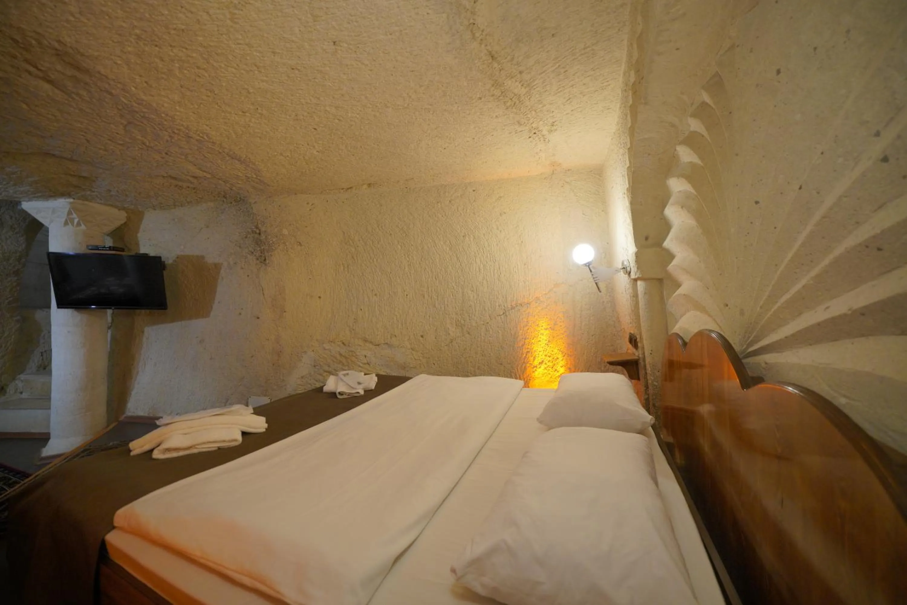 Bed in View Cave Hotel