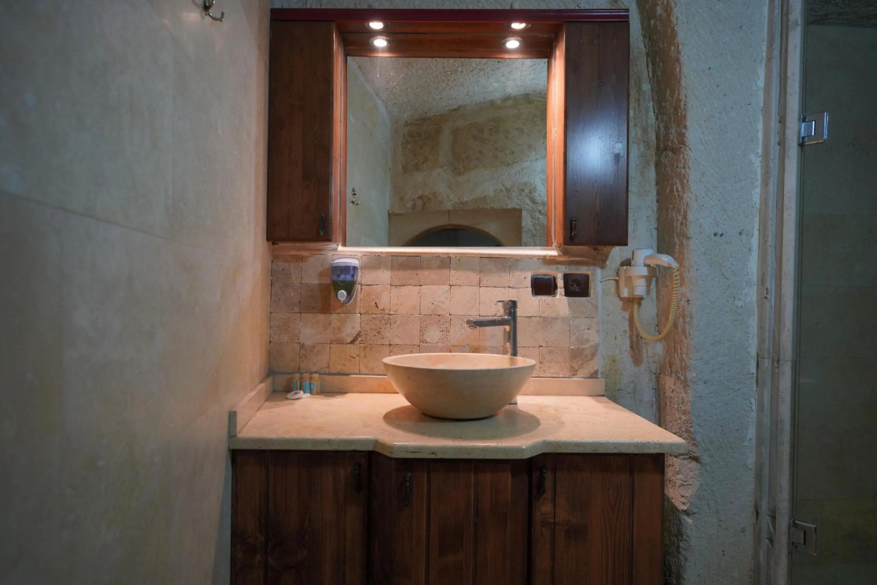 Bathroom in View Cave Hotel