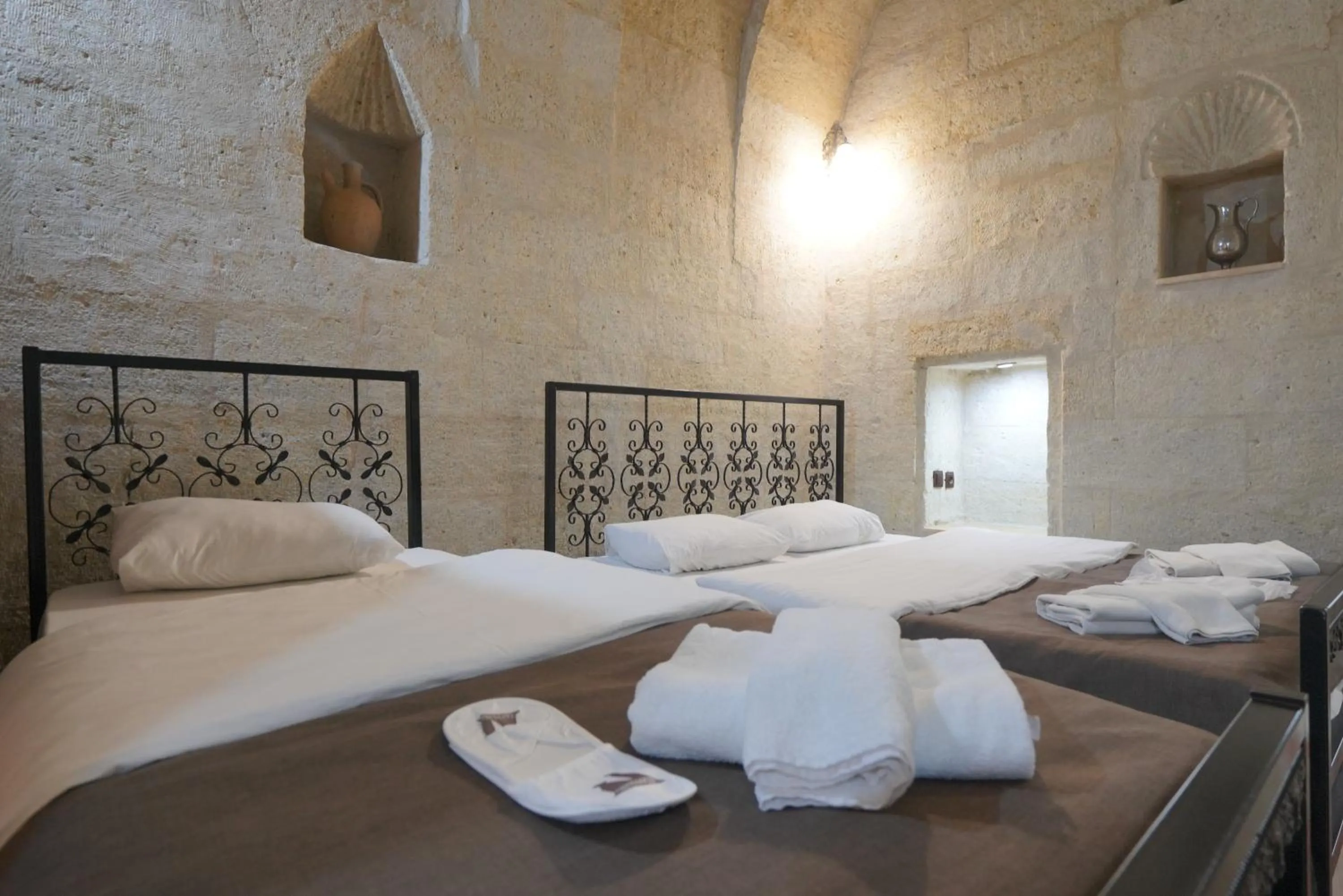 Bed in View Cave Hotel