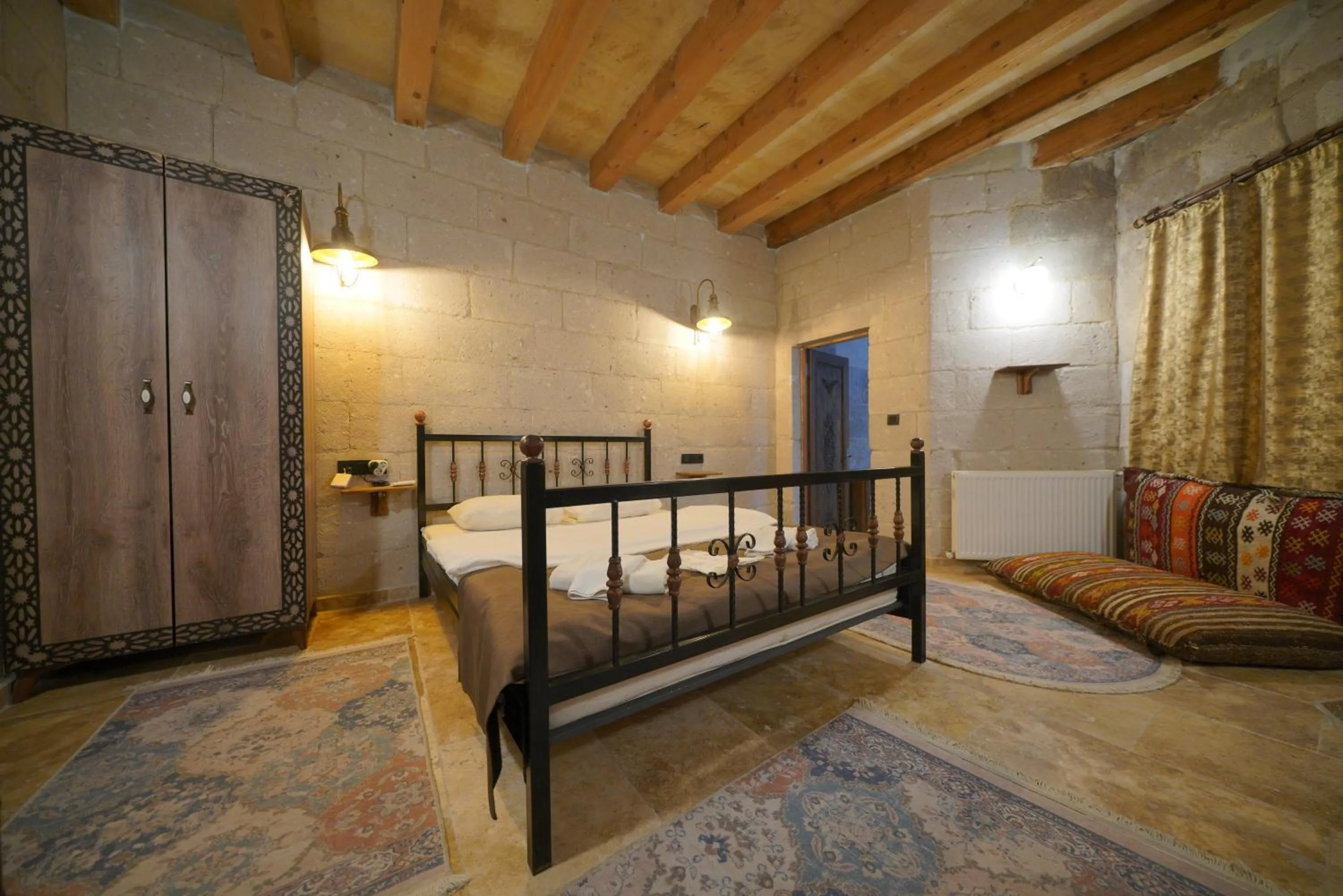 Bed in View Cave Hotel