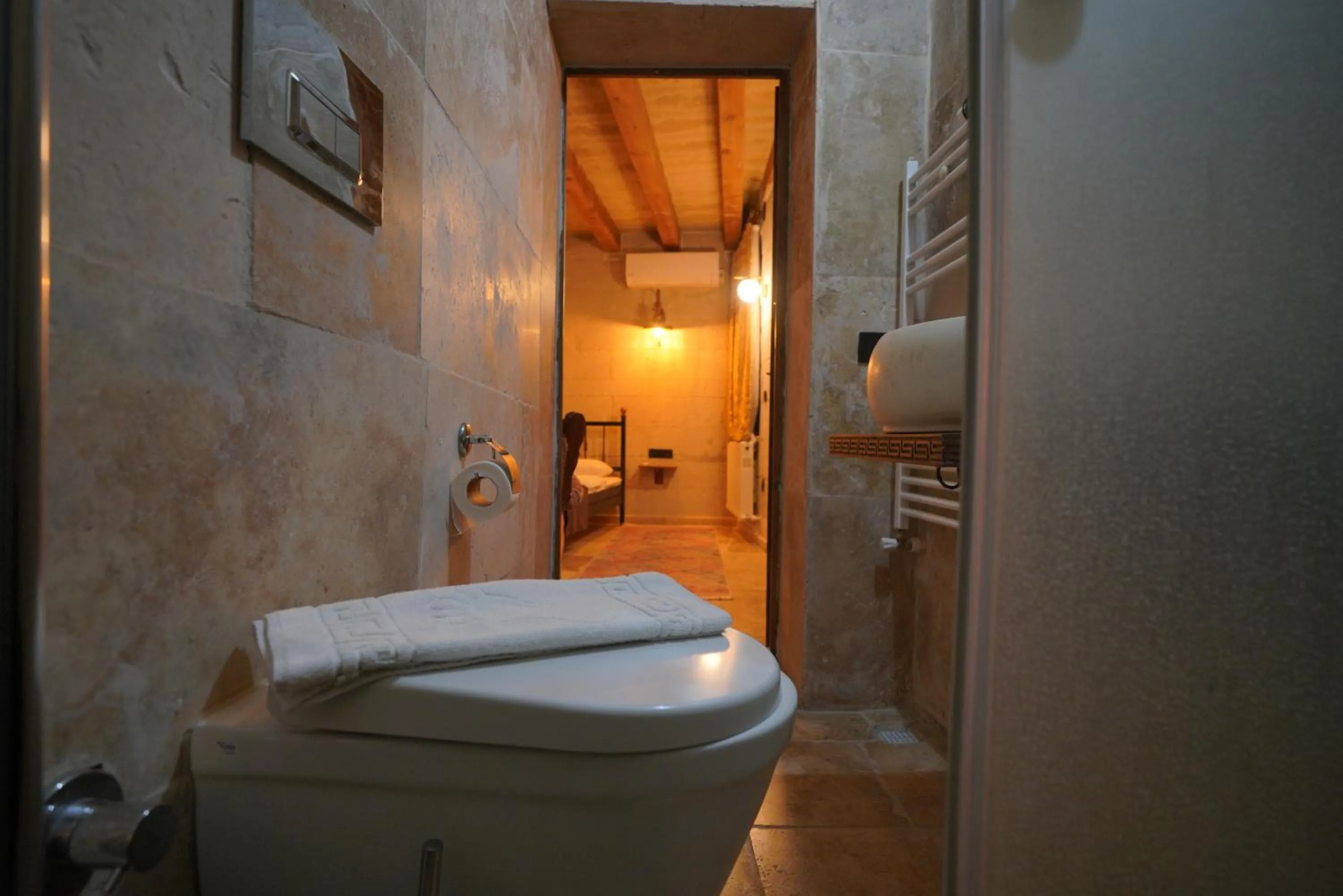 Toilet in View Cave Hotel