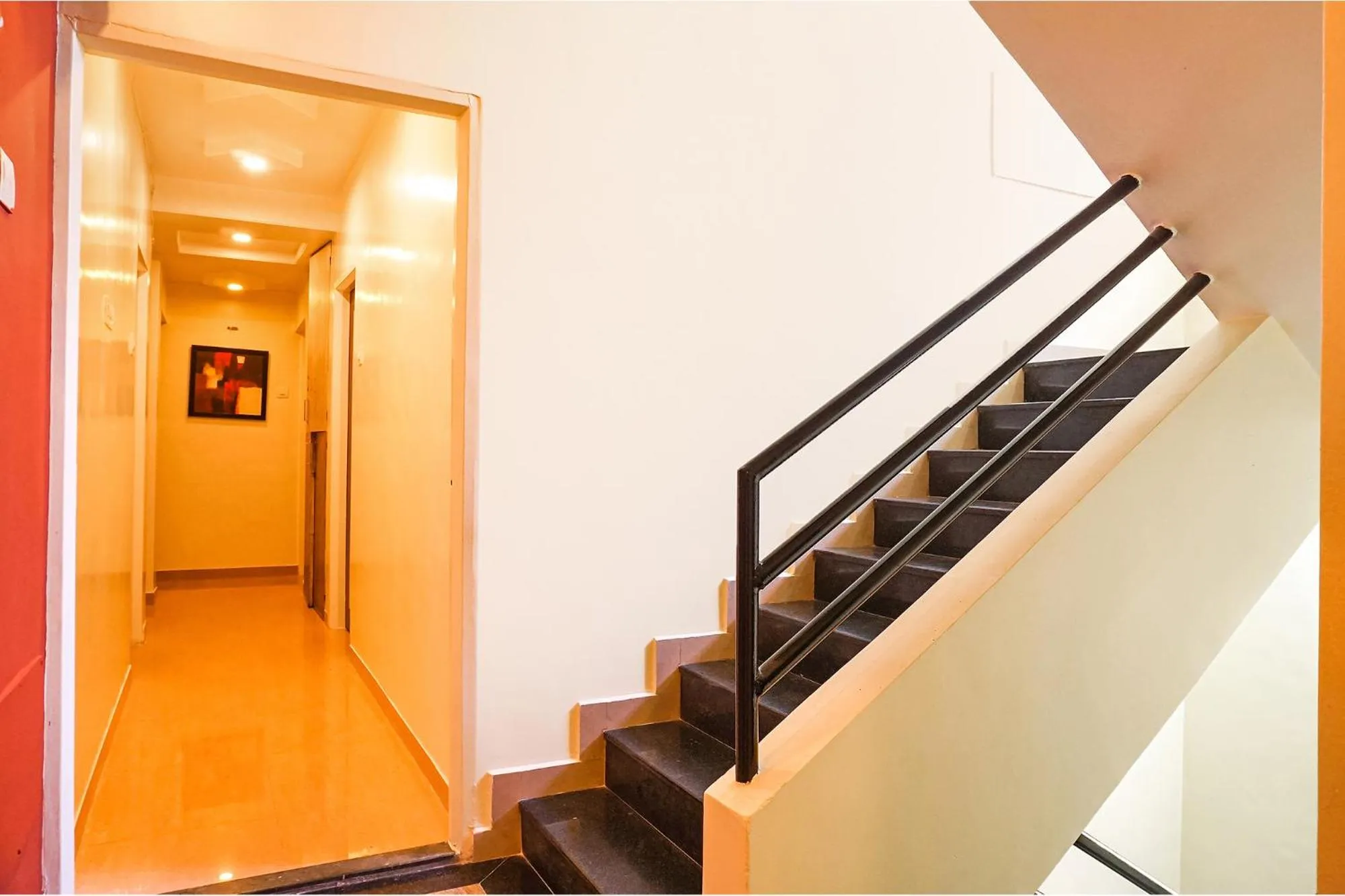 Lobby or reception in FabHotel Shree Swami, Nr Bird Valley Udyan