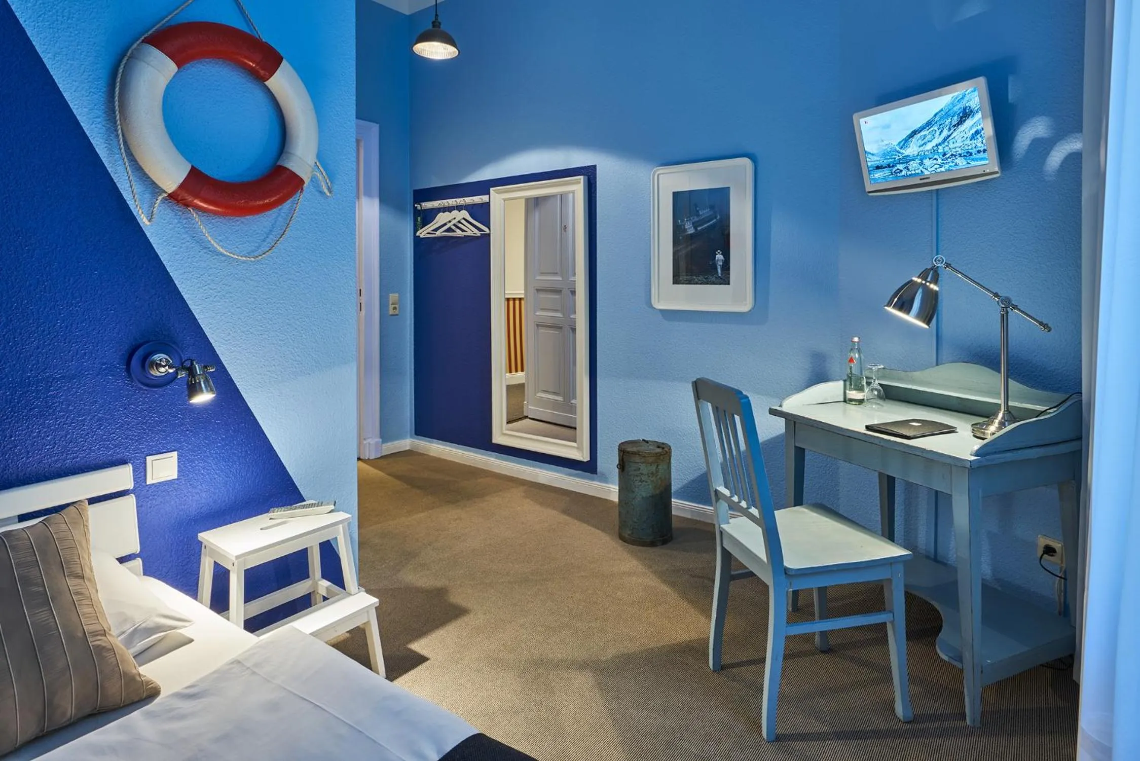 Bedroom, Bed in Hotel 38