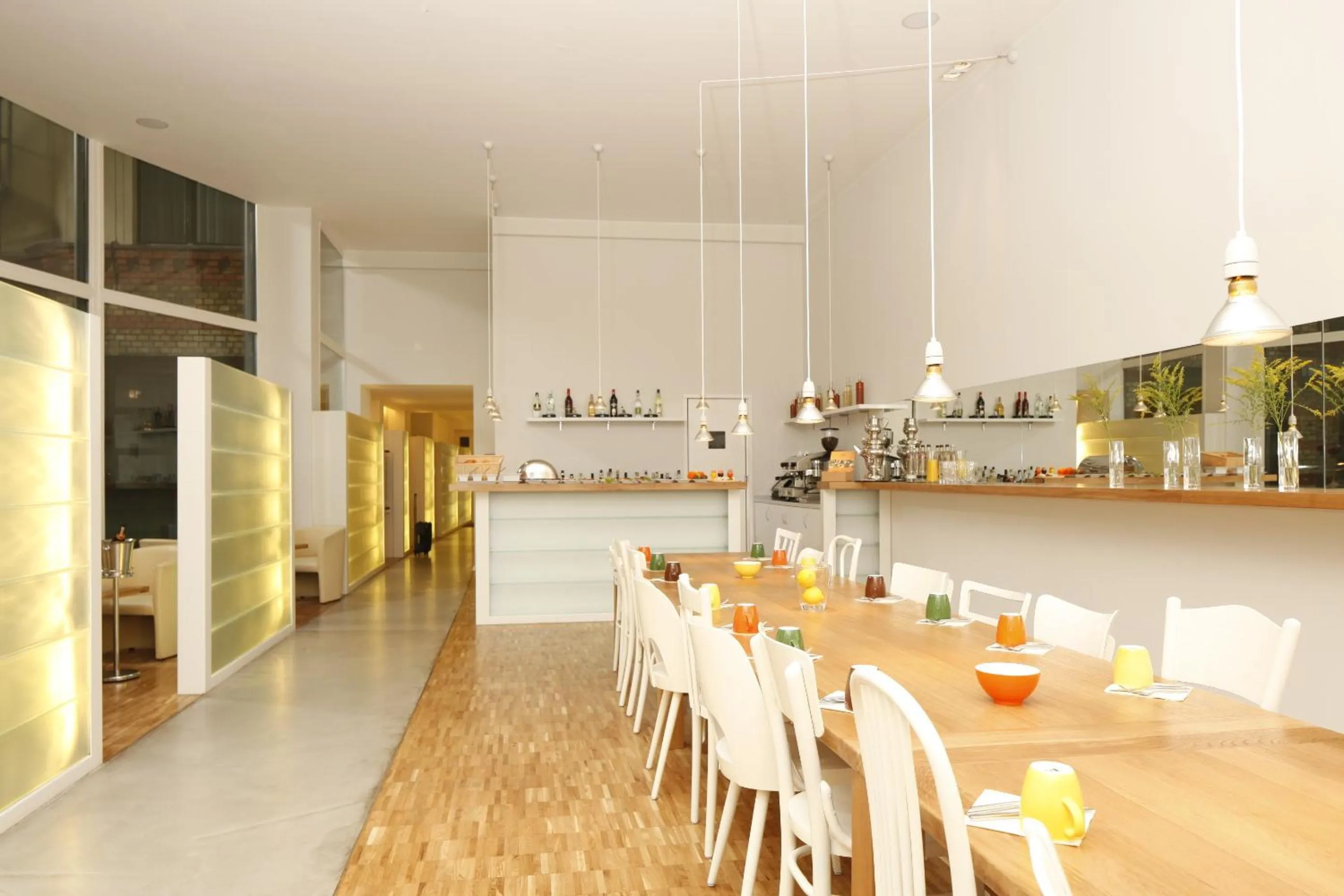 Restaurant/places to eat in Hotel 38