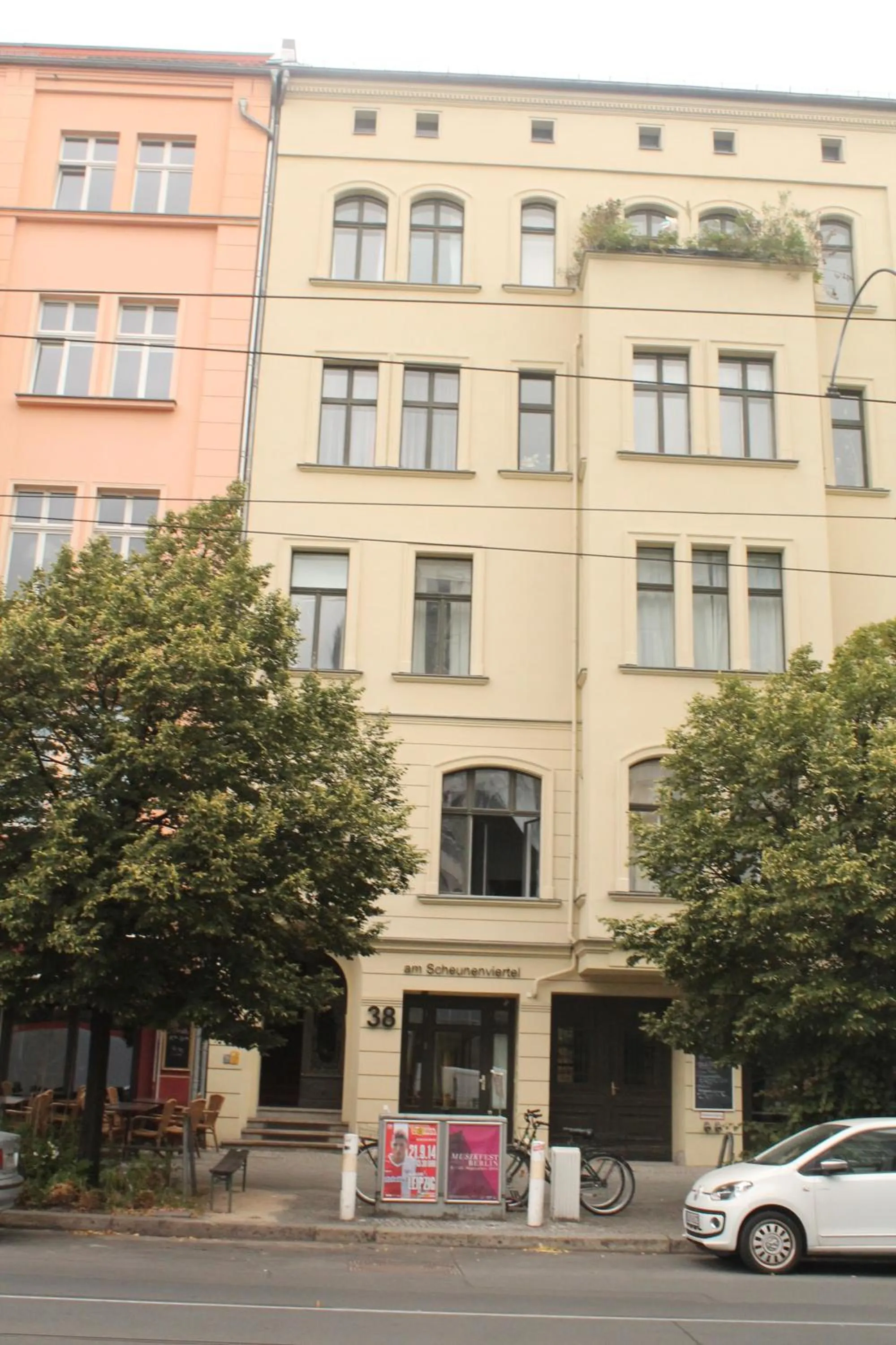 Facade/entrance in Hotel 38