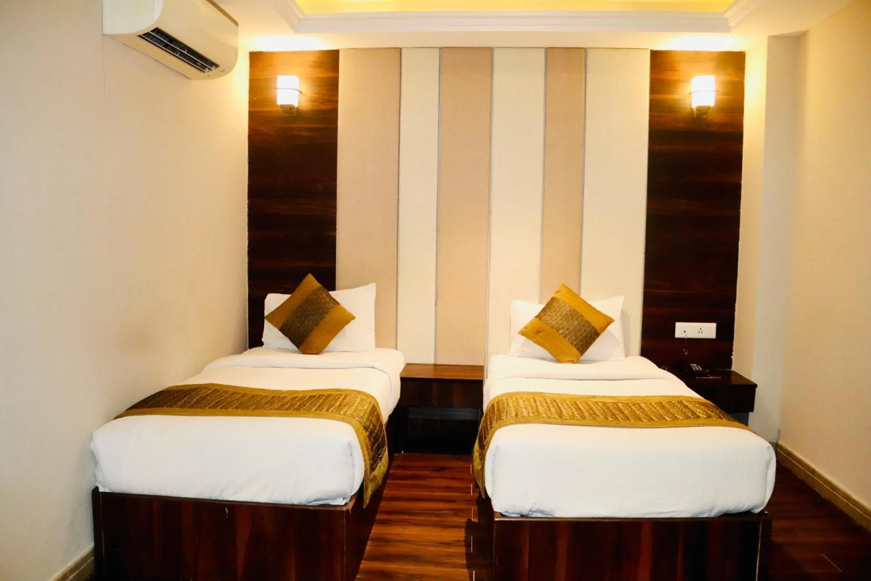 Bed in Hotel Magic Tree Karol Bagh Metro Station New Delhi Bed in Hotel Magic Tree Karol Bagh Metro Station New Delhi
