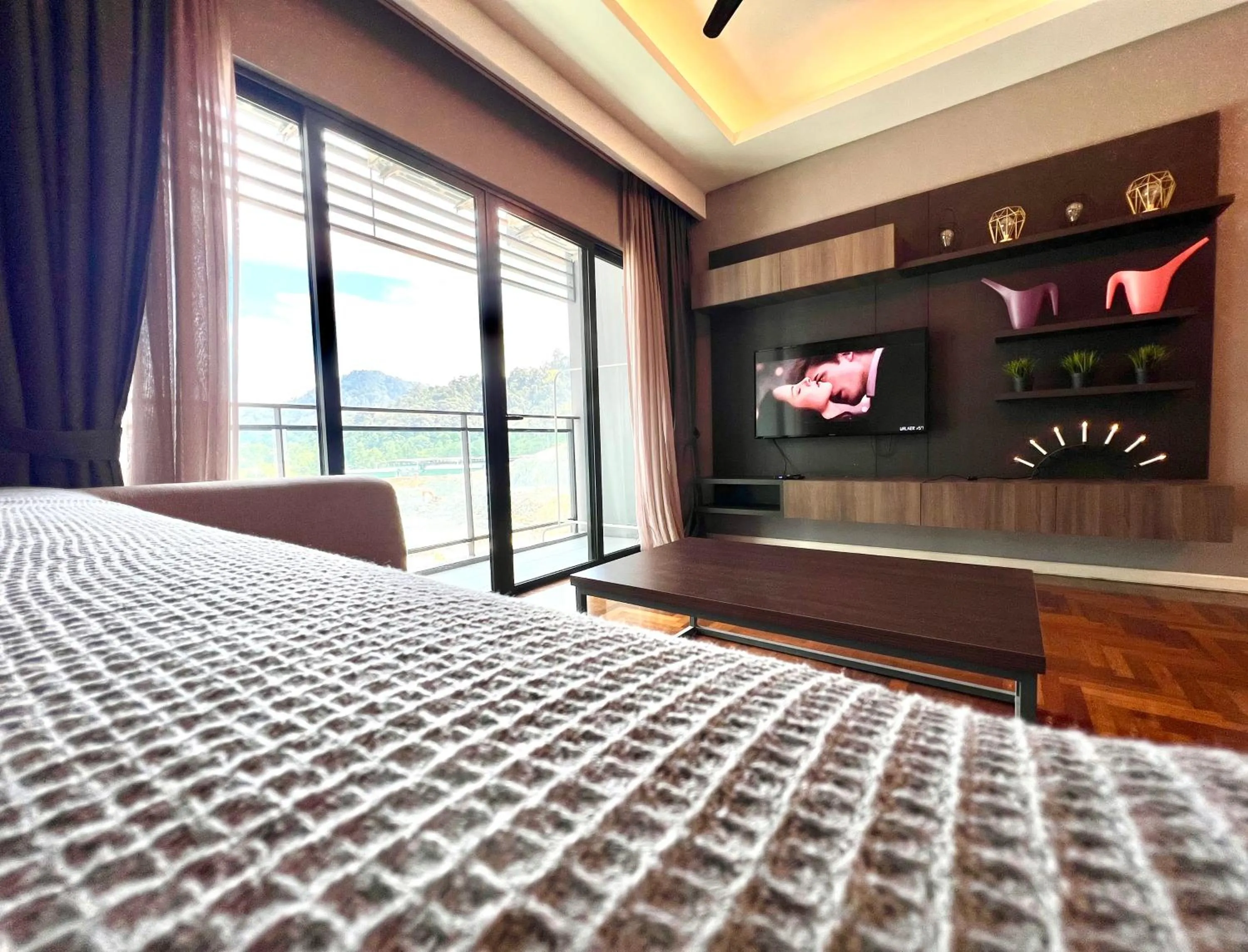 ELECTUS HOME at Vista Residences Genting - FREE WiFi & TV Box & Parking