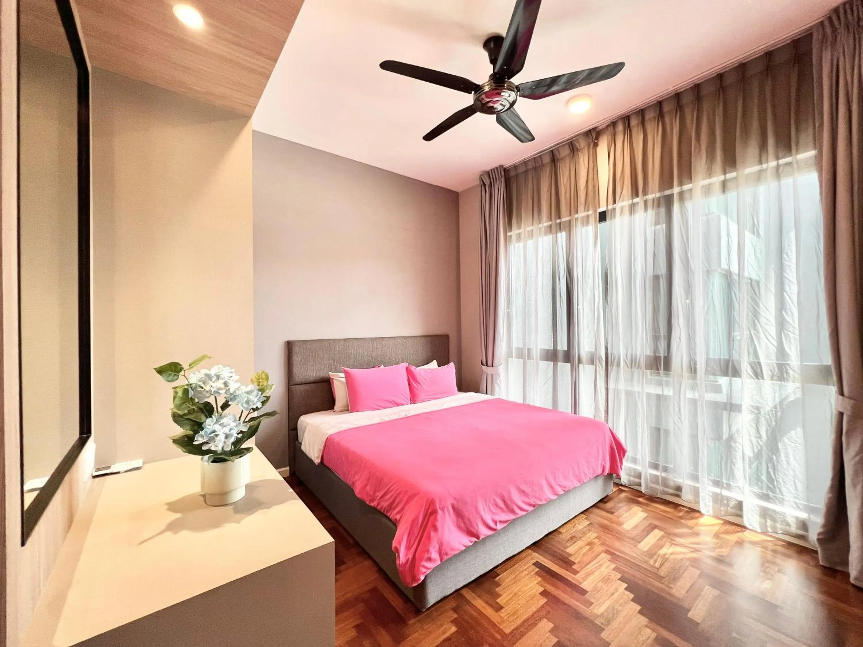 ELECTUS HOME at Vista Residences Genting - FREE WiFi & TV Box & Parking