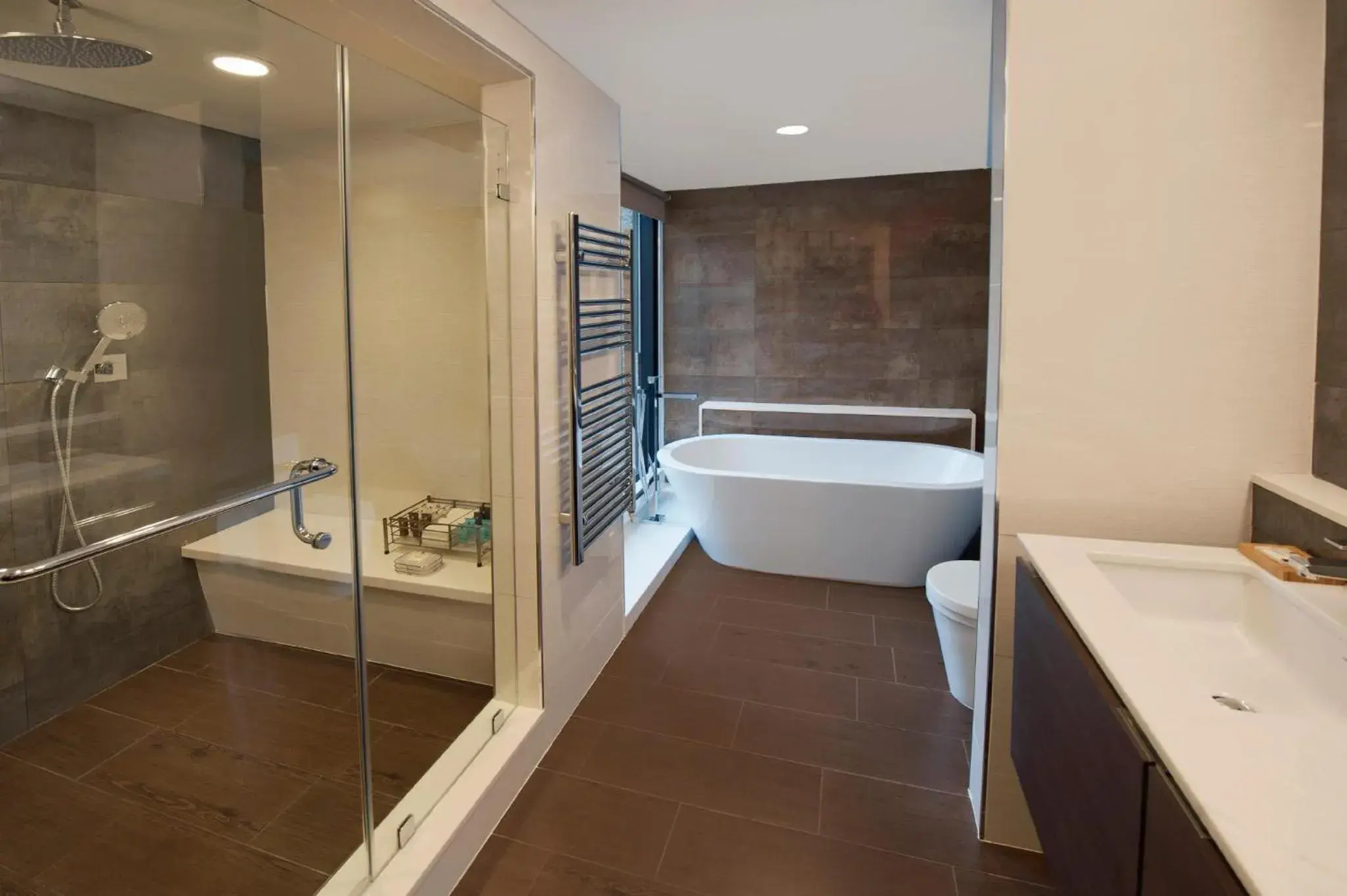 One-Bedroom King Suite with Kitchen in Crowne Plaza Princeton - Conference Center by IHG One-Bedroom King Suite with Kitchen in Crowne Plaza Princeton - Conference Center by IHG