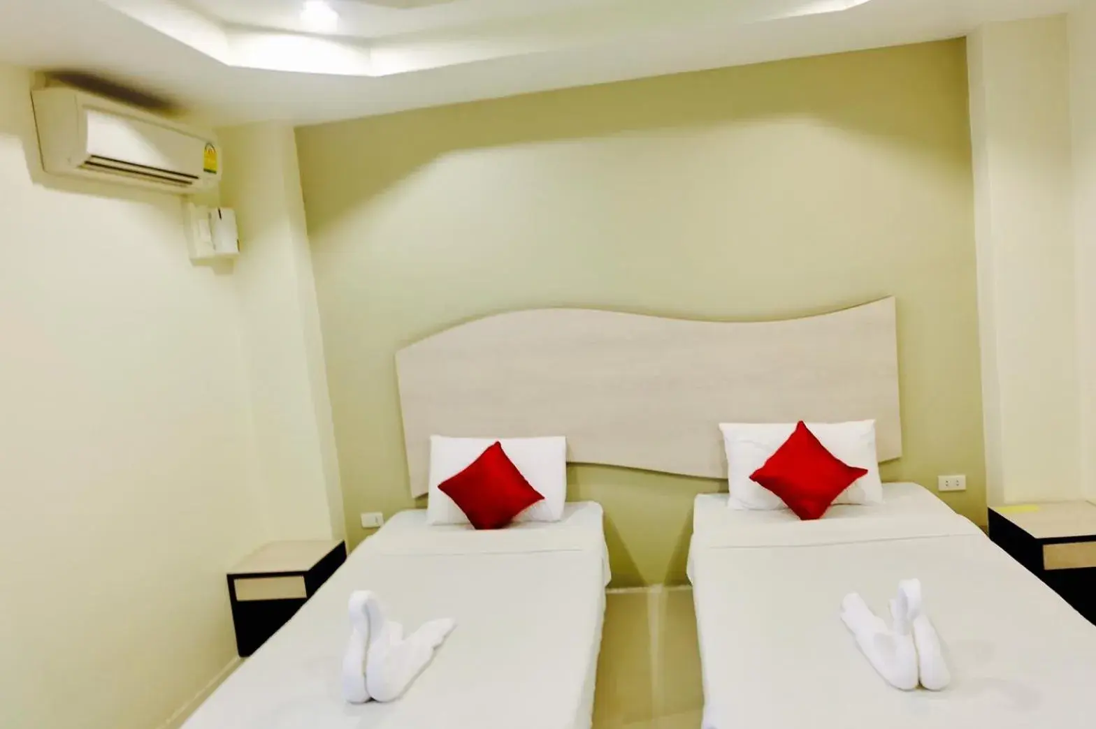 Bed in Better Place Hotel Bed in Better Place Hotel