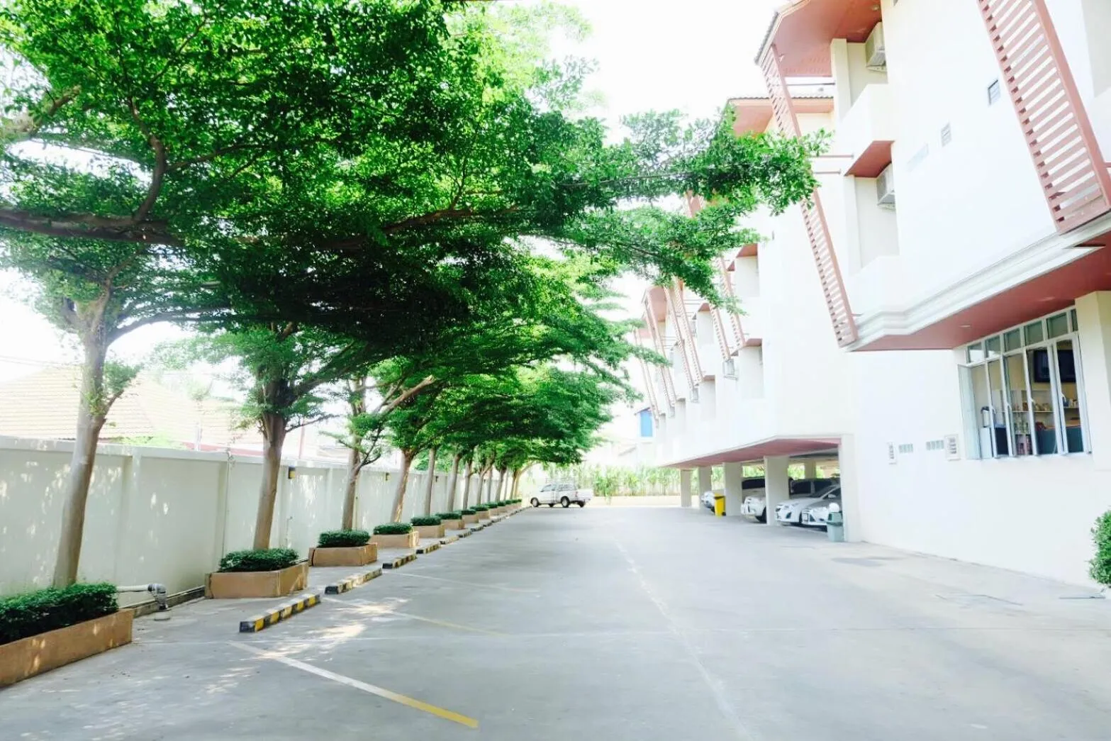 Facade/entrance in Better Place Hotel