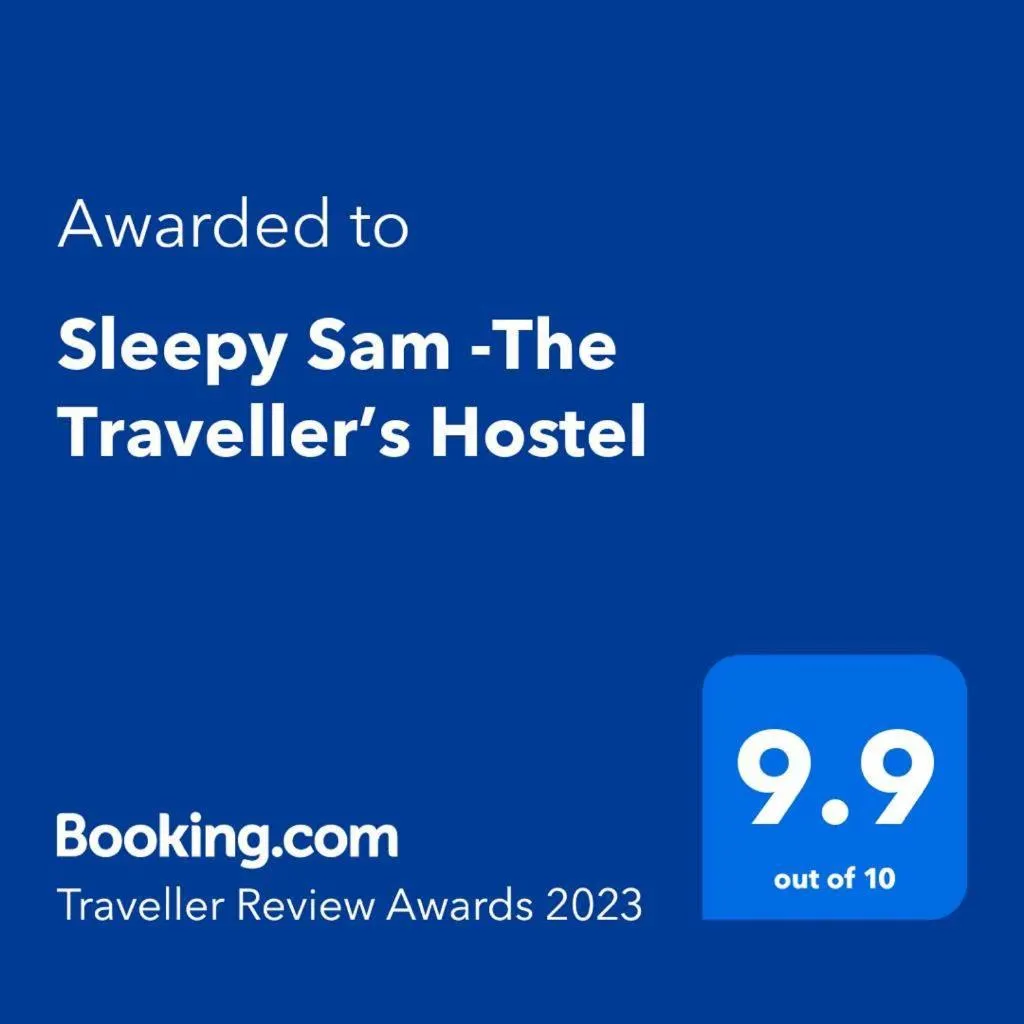 Bed in Sleepy Sam -The Traveller’s Hostel