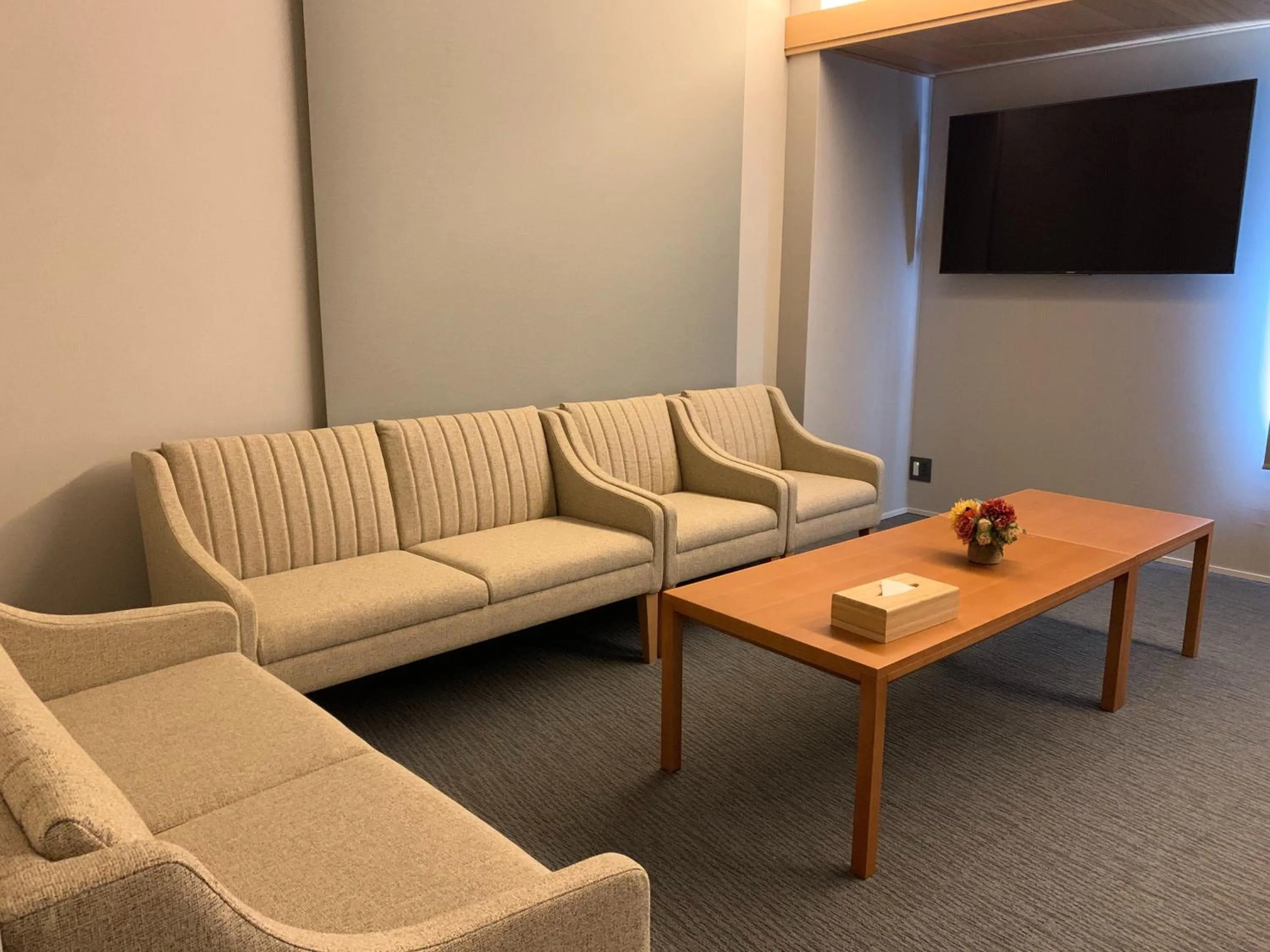 Seating area in GRAND BASE Nagoya Ekinishi