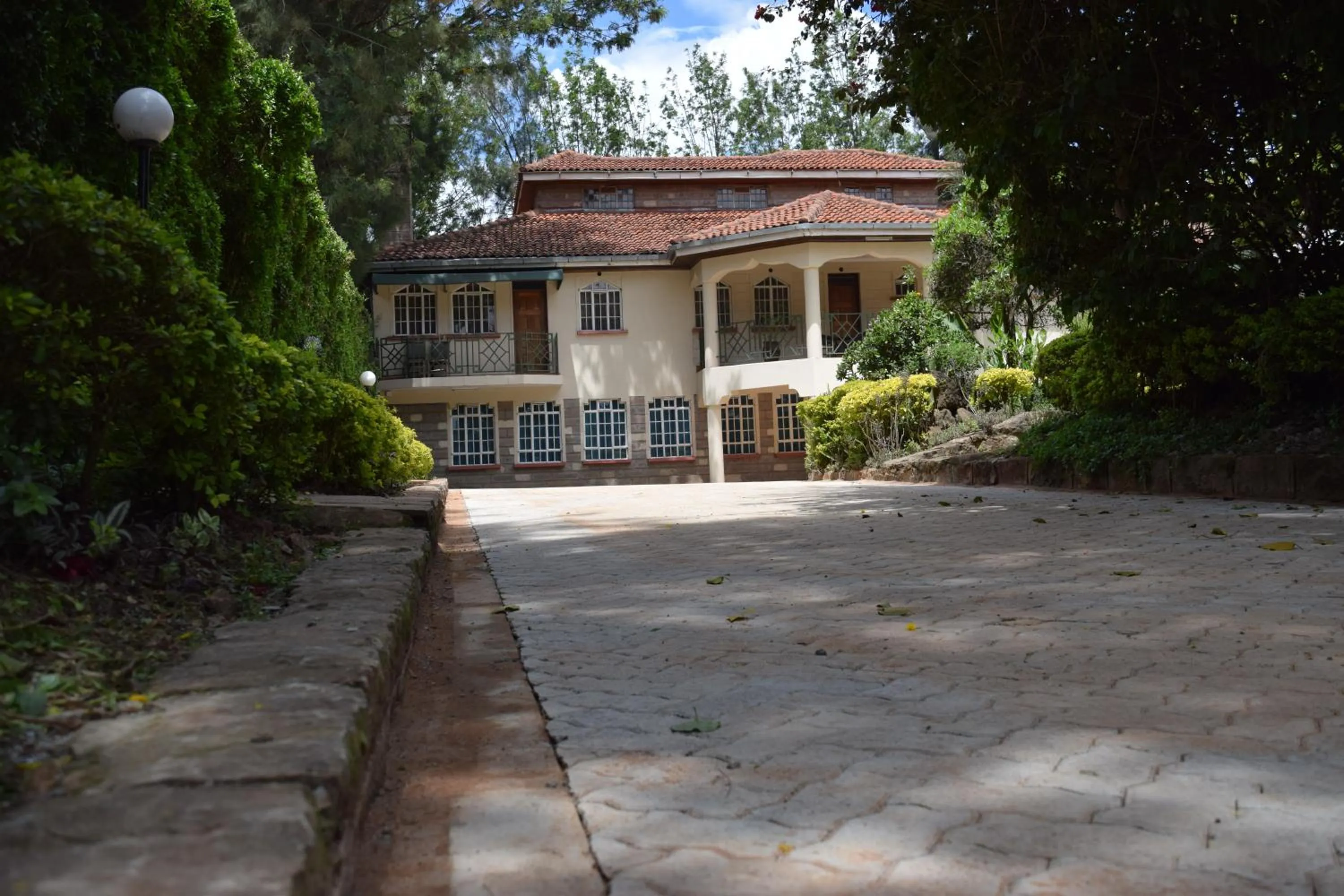 Facade/entrance in Margarita House
