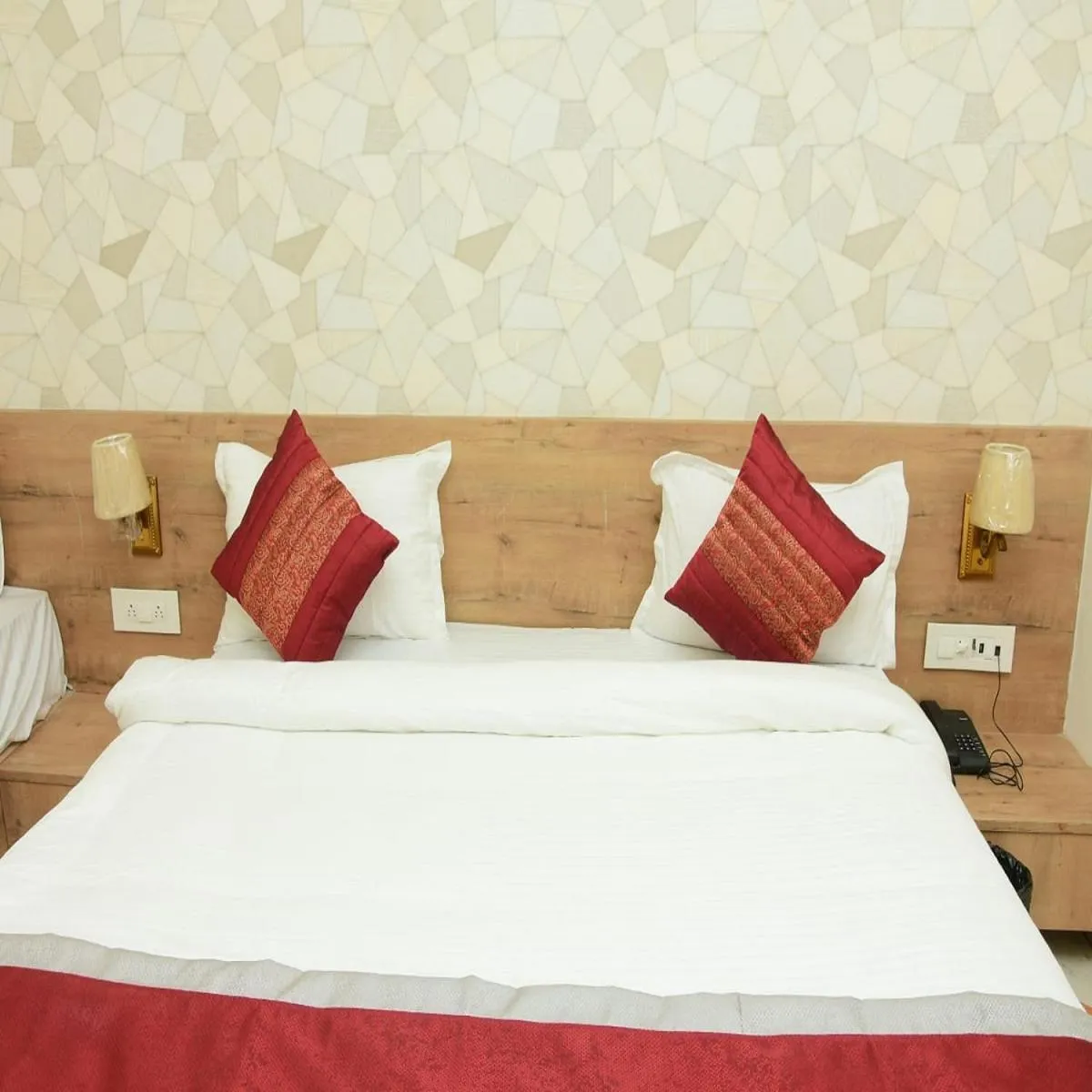 Photo of the whole room, Bed in Hotel Shakun Palace