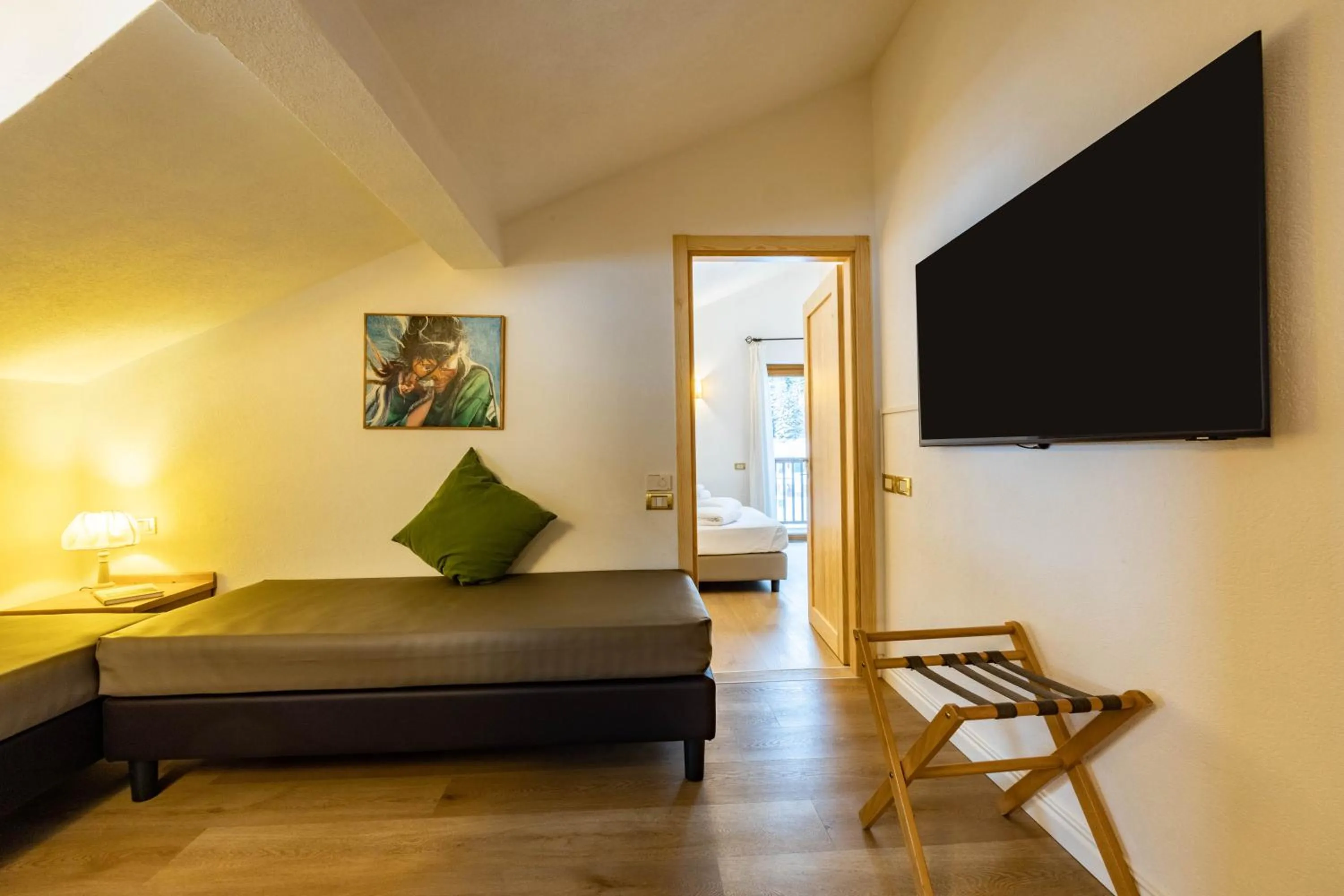 Bedroom, Bed in Hotel Grizzly "Ski-in Ski-out"