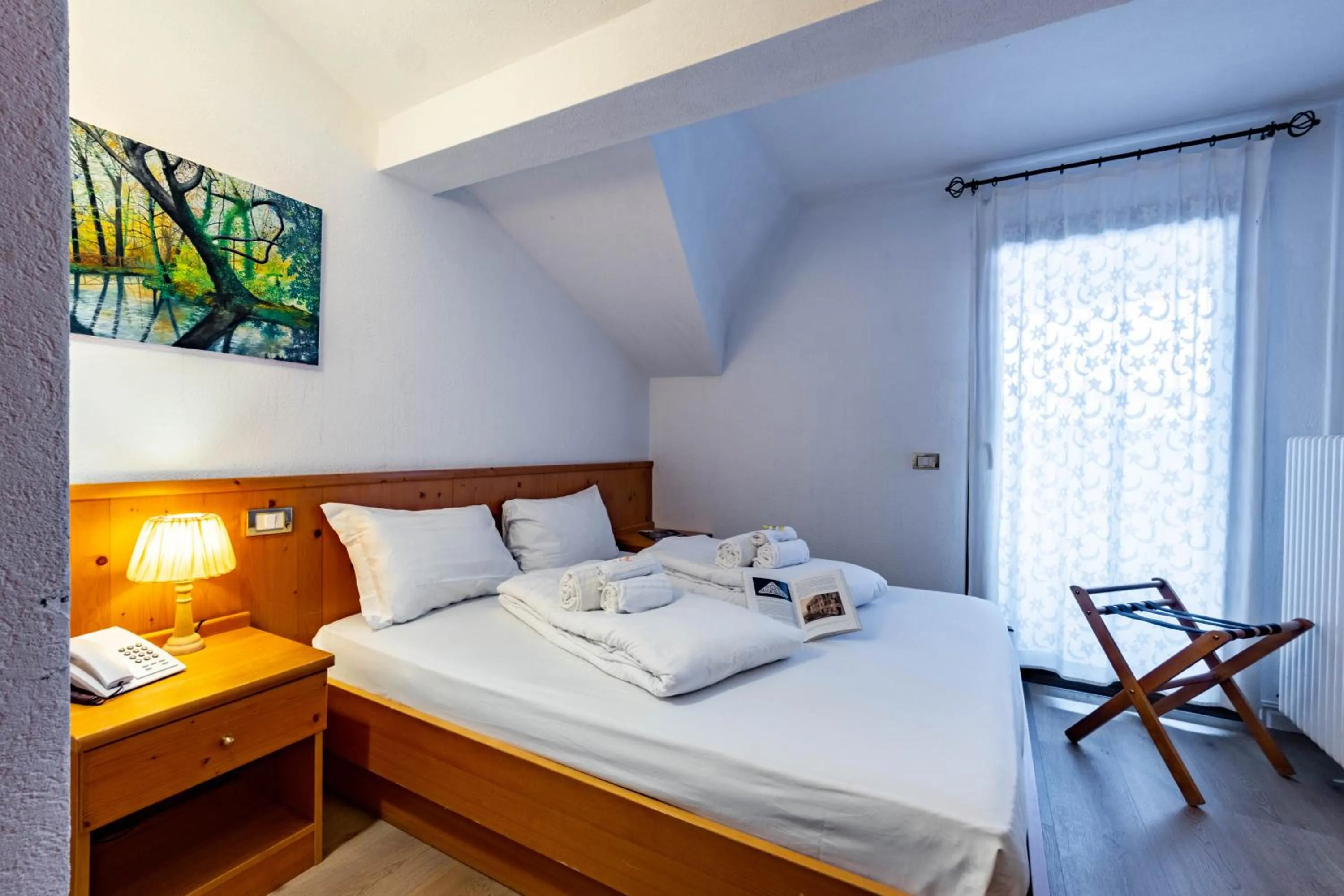 Bedroom, Bed in Hotel Grizzly "Ski-in Ski-out"