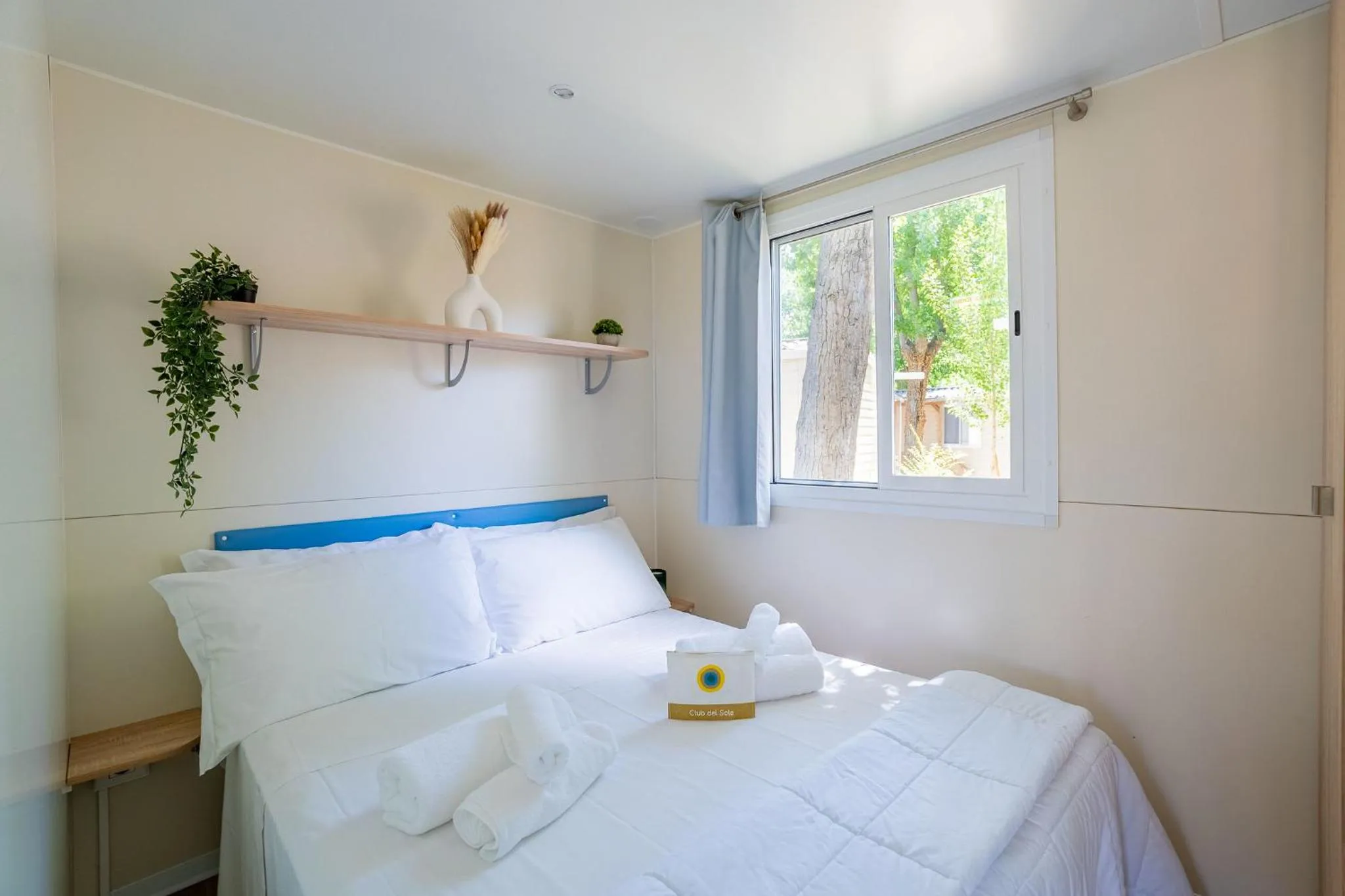 Bedroom, Bed in Club del Sole Rimini Family Resort