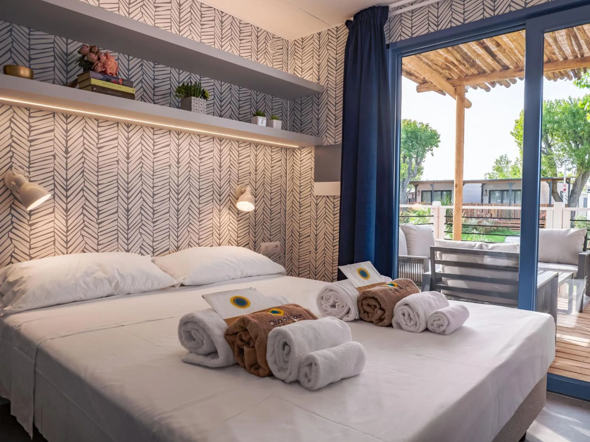 Bedroom, Bed in Club del Sole Rimini Family Resort