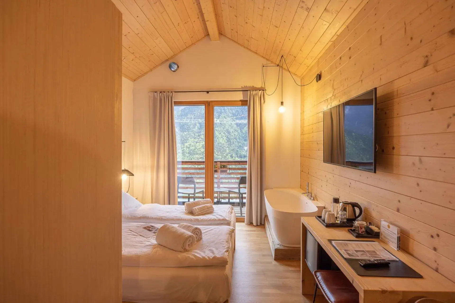Double Room with Garden View - single occupancy in Giallo Dolomiti Wellness Double Room with Garden View - single occupancy in Giallo Dolomiti Wellness