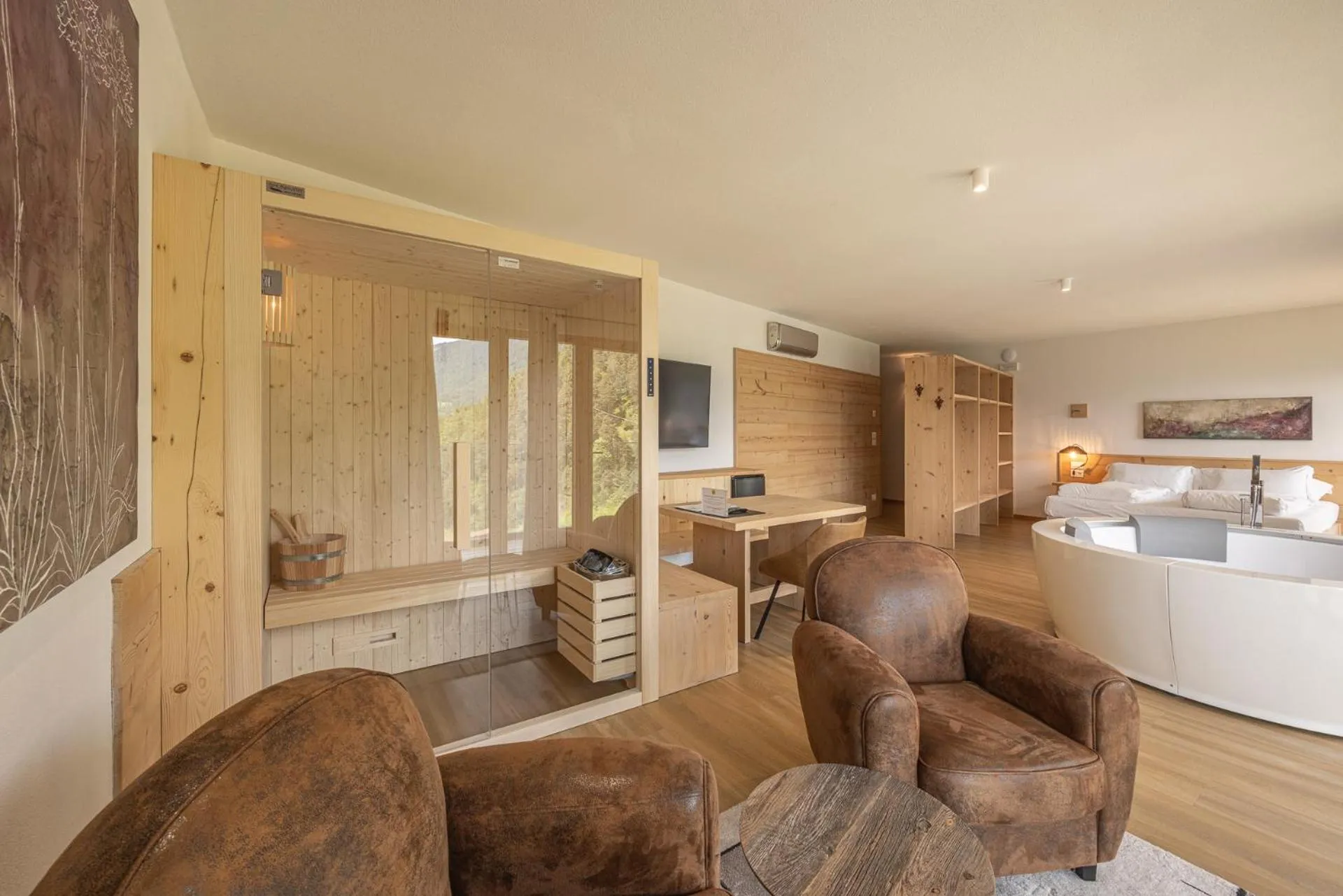 Sauna, Bed in Giallo Dolomiti Wellness