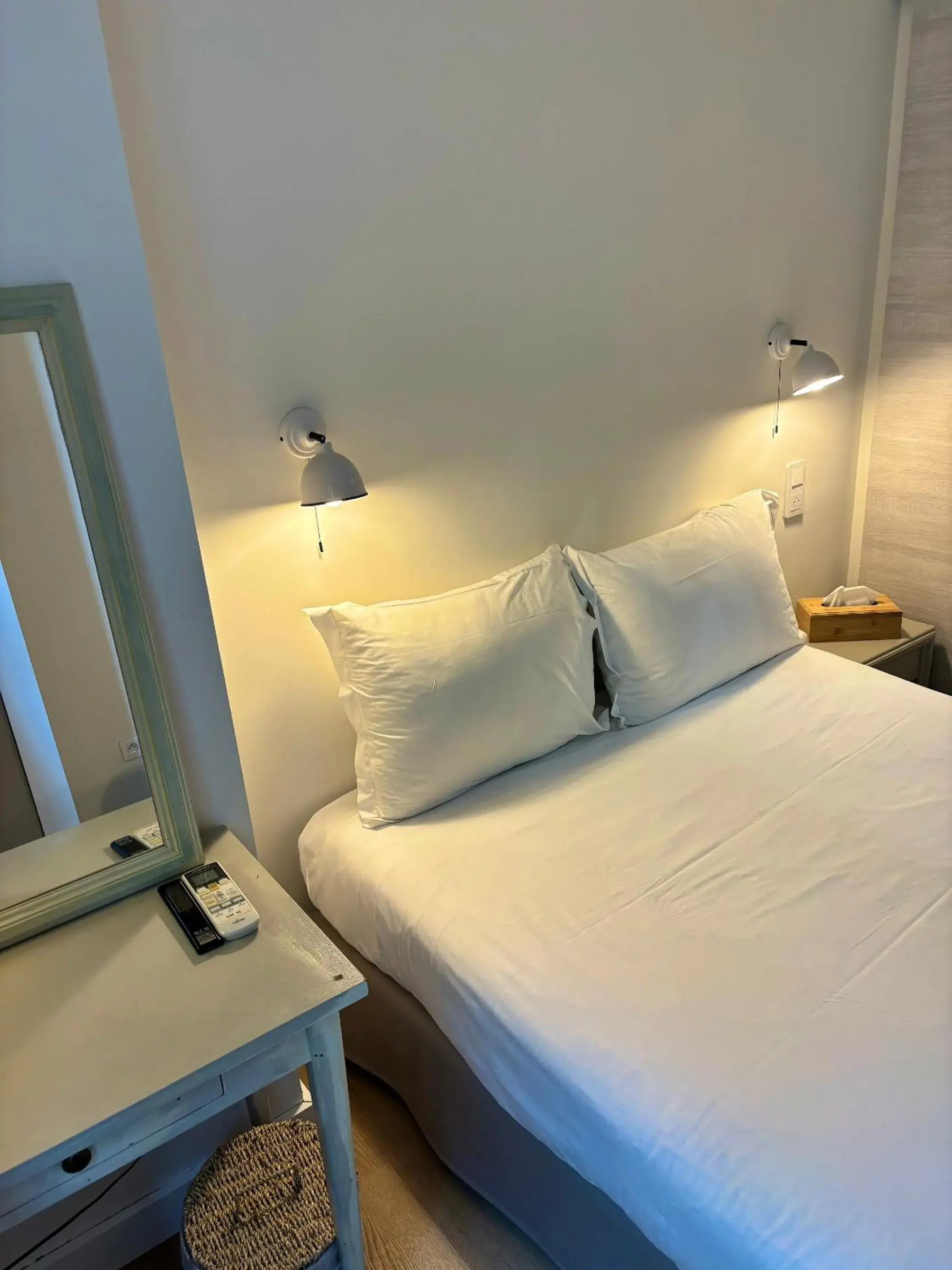 Standard Double Room in Hotel Bonaparte Standard Double Room in Hotel Bonaparte