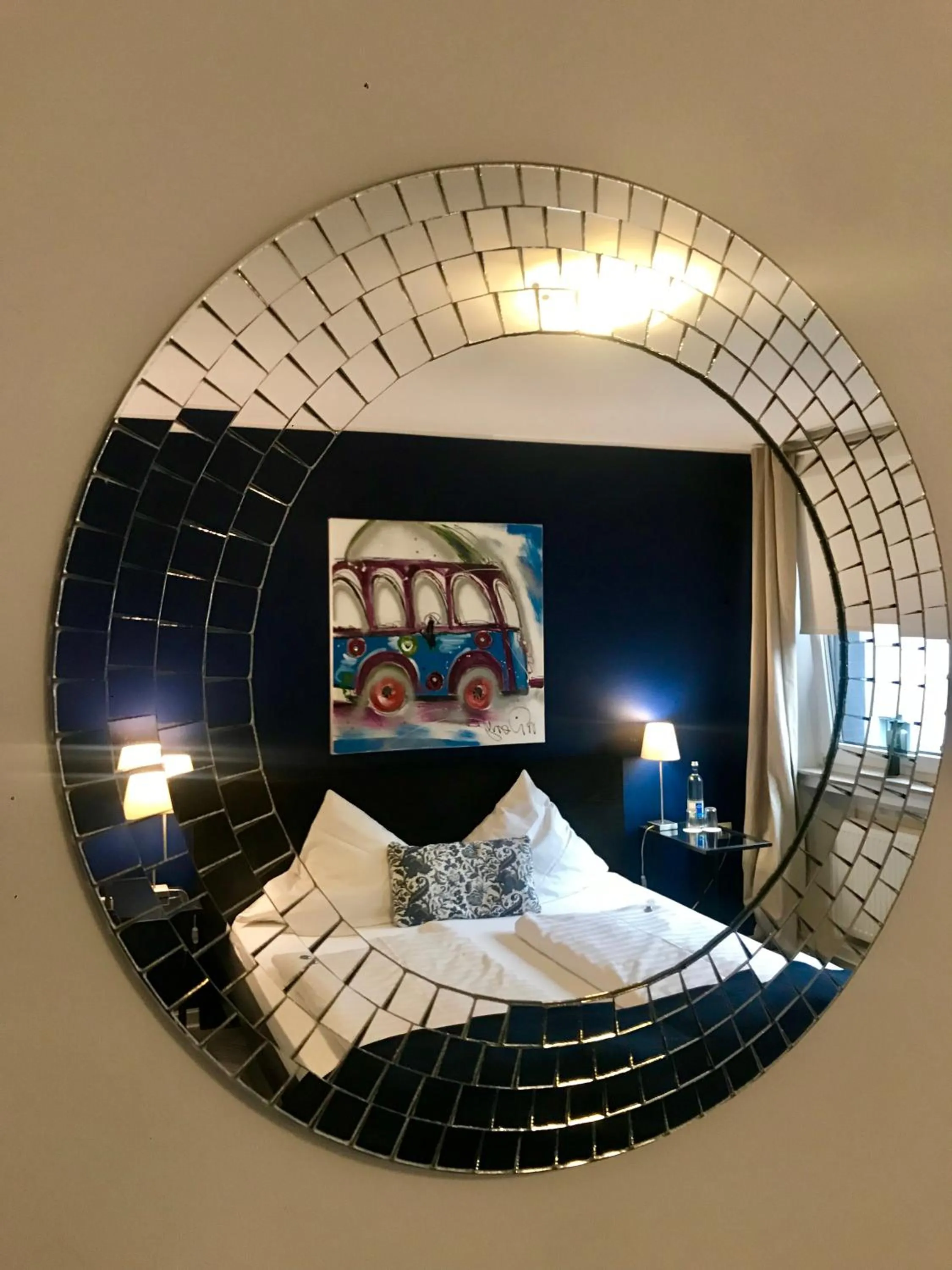 Photo of the whole room, Bed in bensons hotel