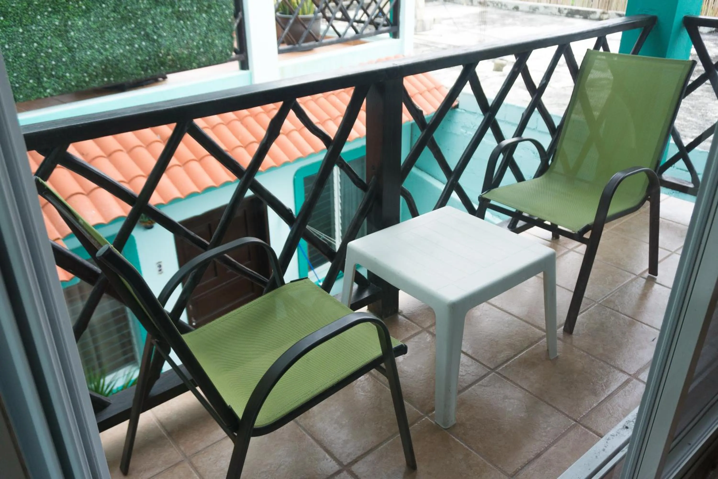 Sea Hawk Suites