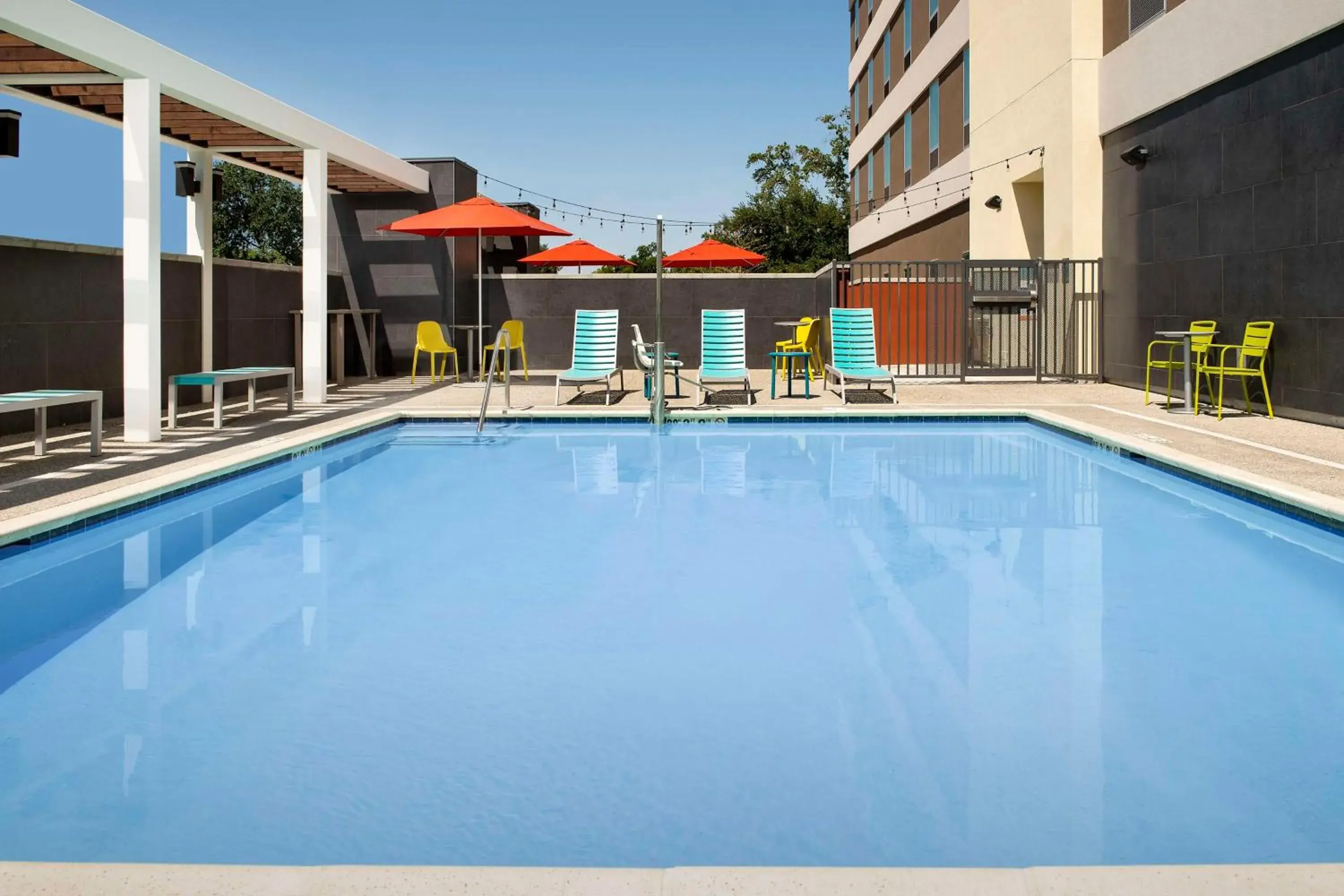 Pool view in Home2 Suites By Hilton Clovis Fresno Airport Pool view in Home2 Suites By Hilton Clovis Fresno Airport