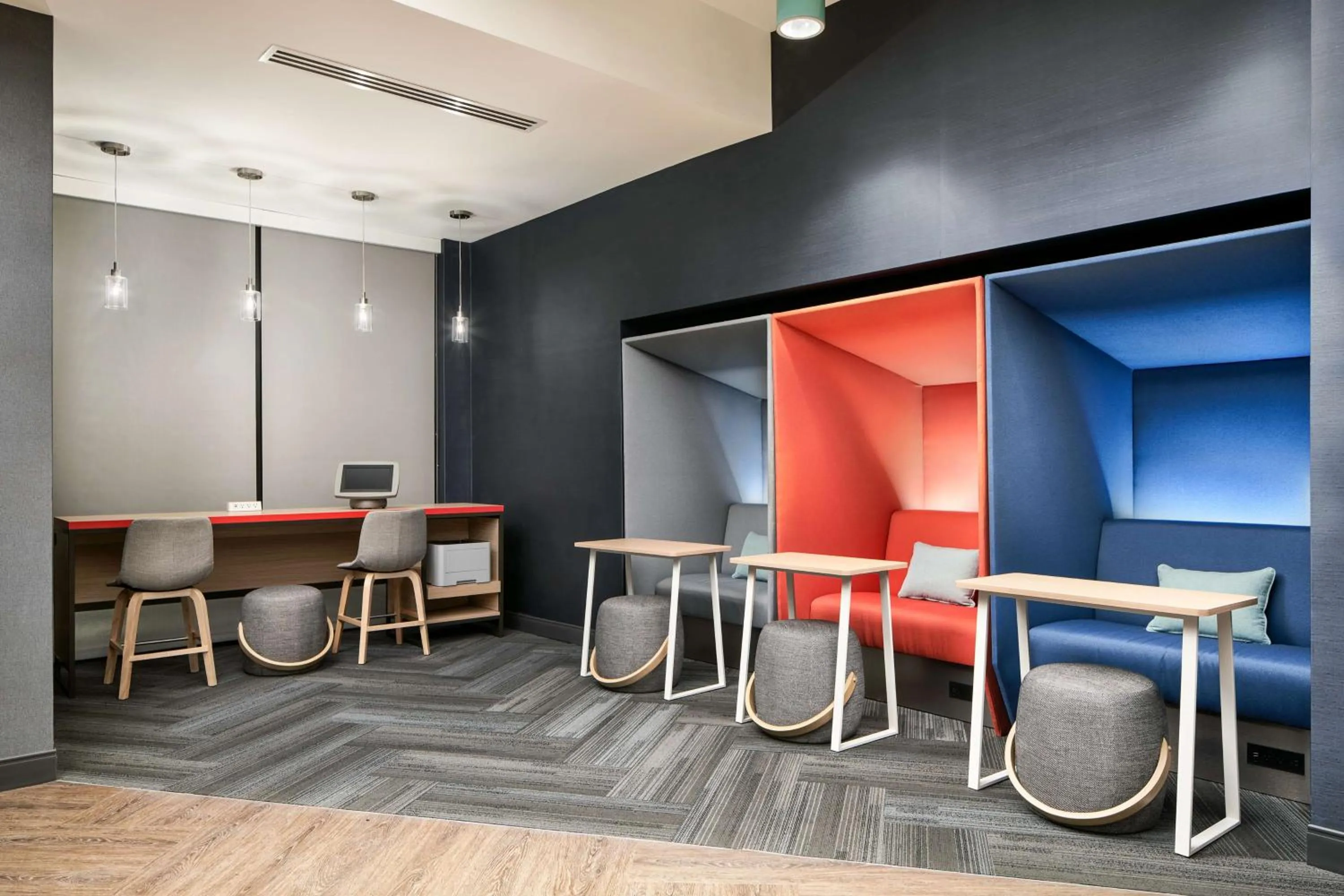 Lobby or reception in Tru By Hilton Ft Lauderdale Airport