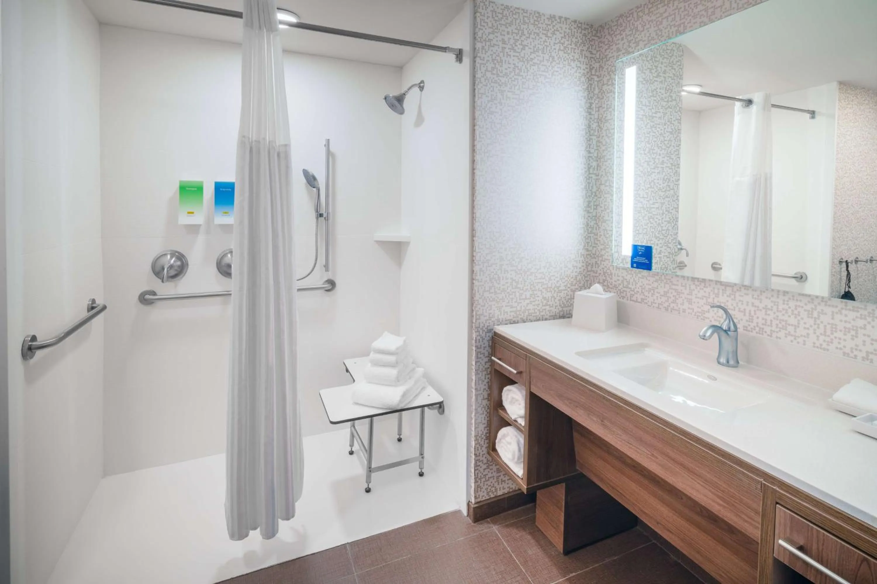 Bathroom in Home2 Suites By Hilton Brunswick