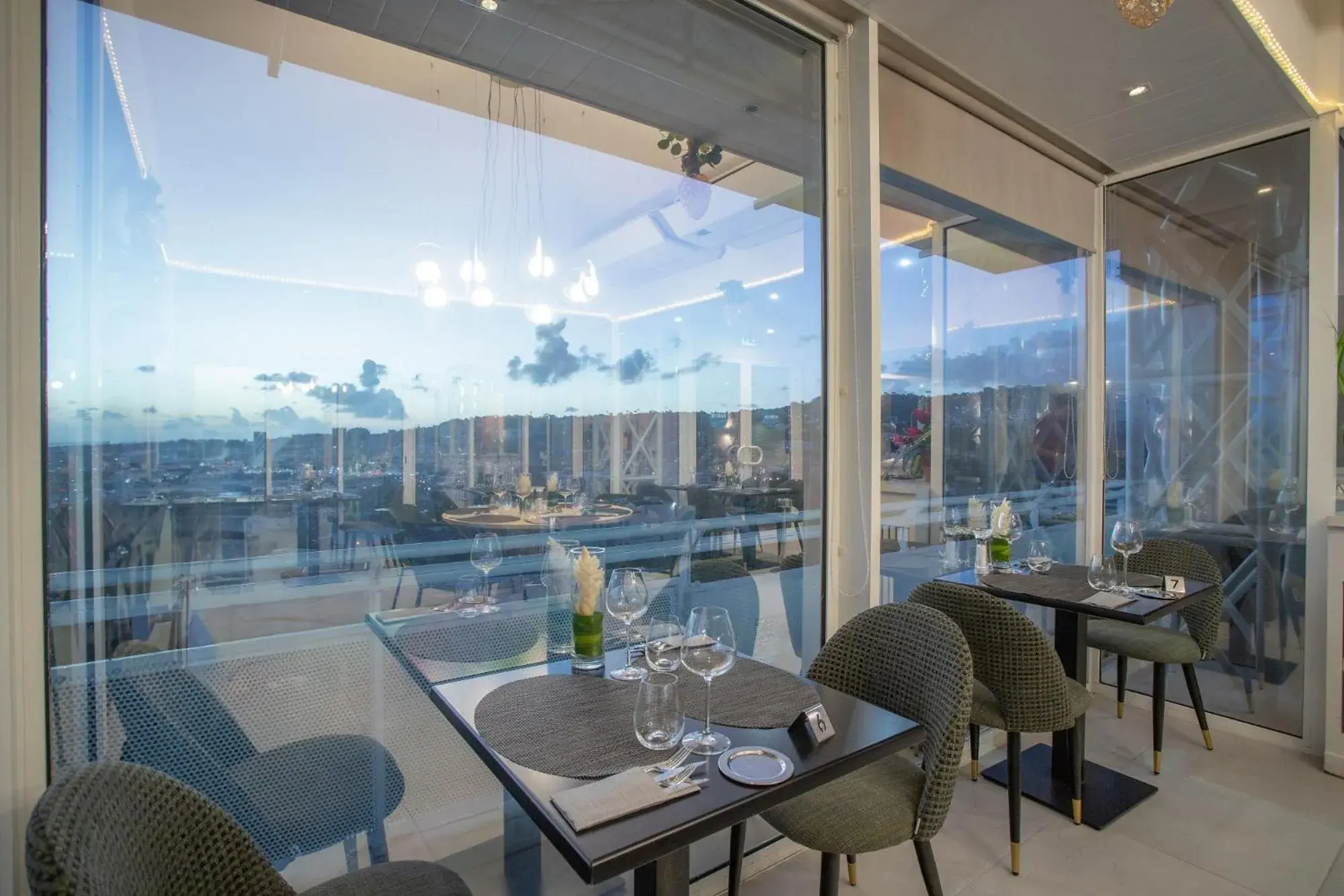 Restaurant/places to eat in Karibea La Valmenière Hôtel Restaurant/places to eat in Karibea La Valmenière Hôtel