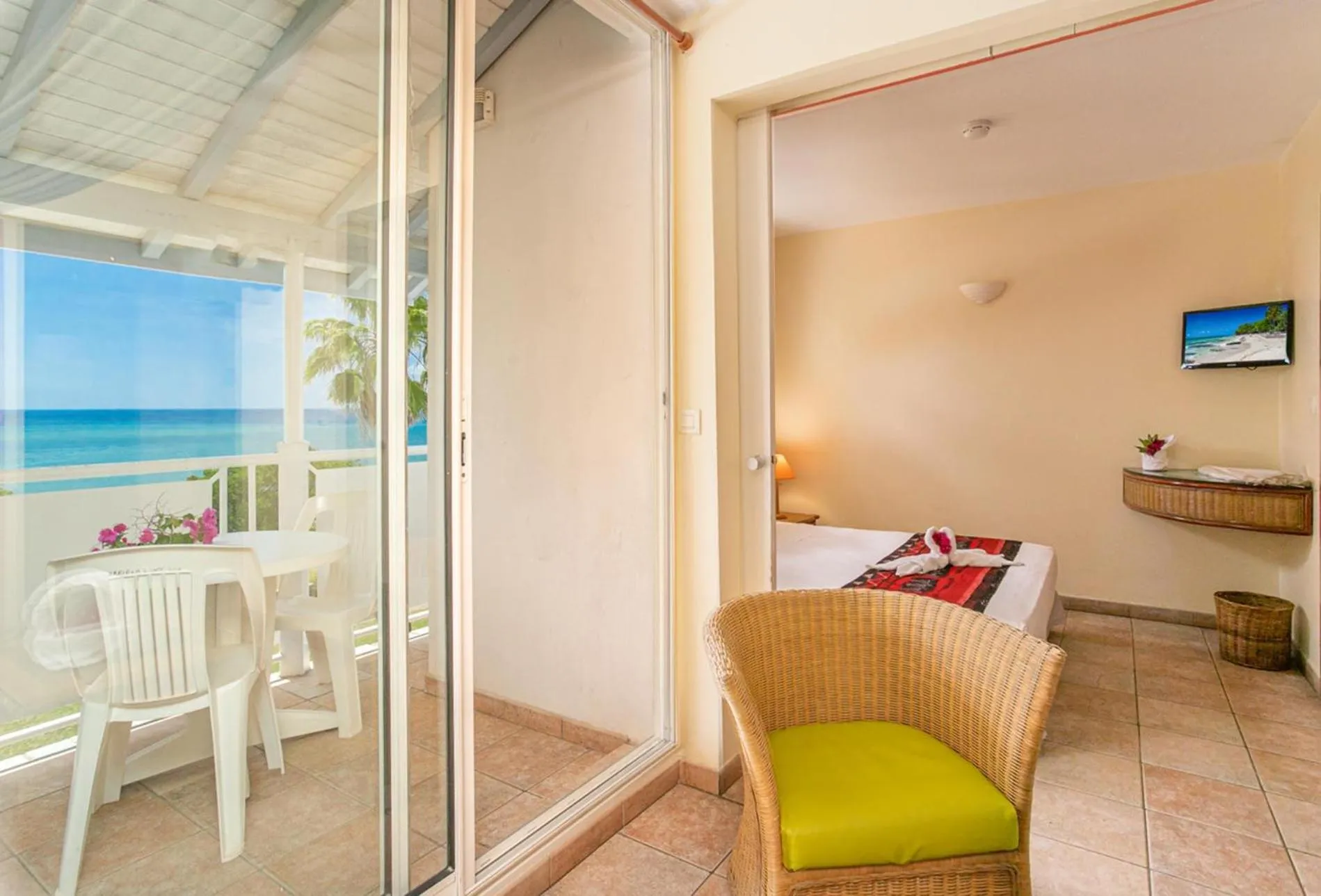Balcony/Terrace, Bed in Karibea Sainte Luce Hotel