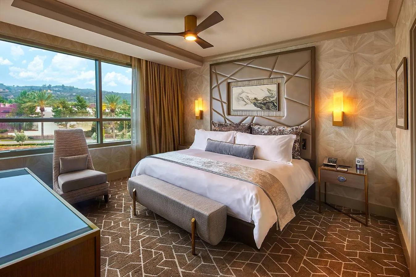 Bedroom, Bed in Viejas Casino & Willows Hotel