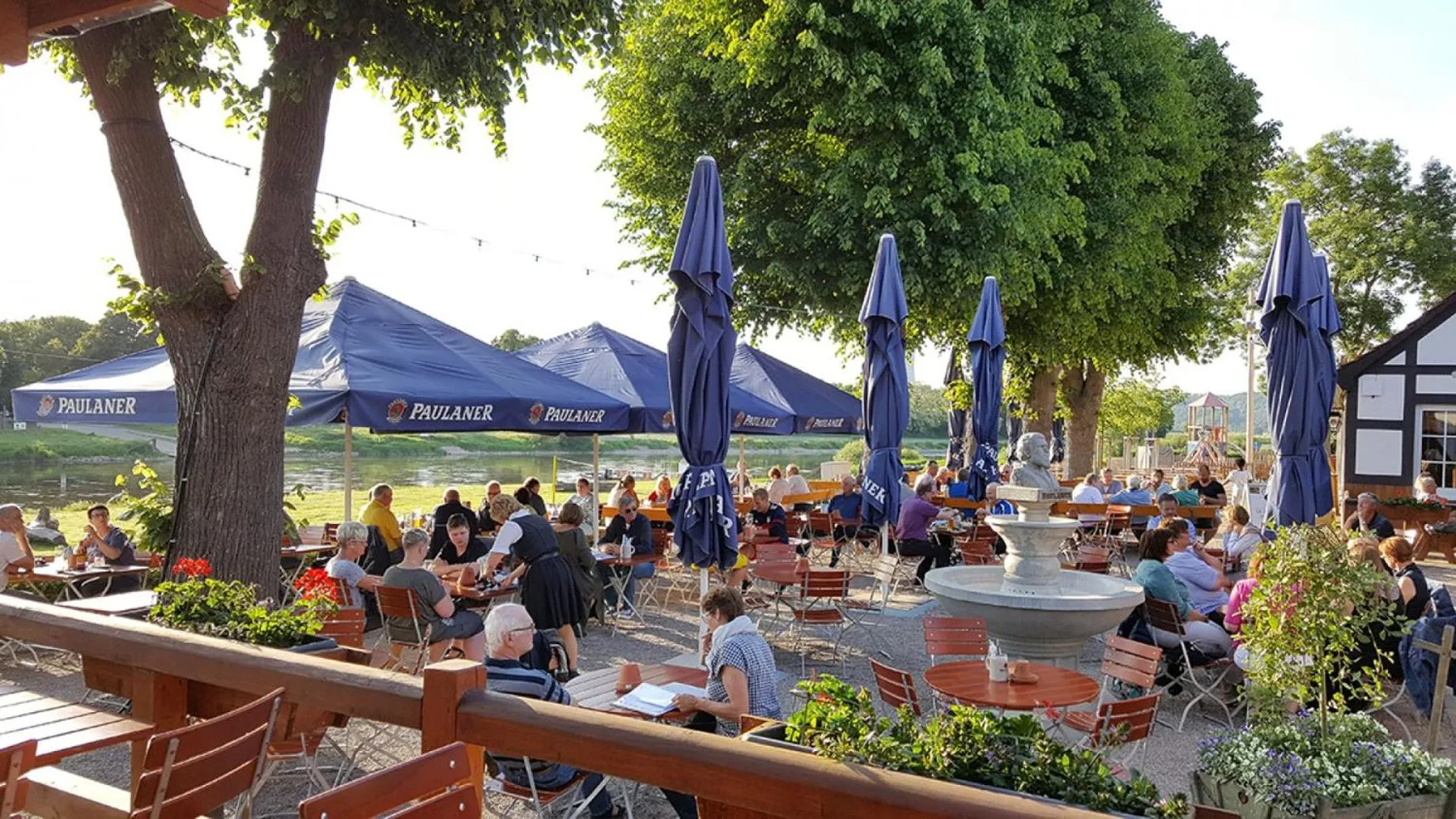 Restaurant/places to eat in Hotel Grohnder Fährhaus