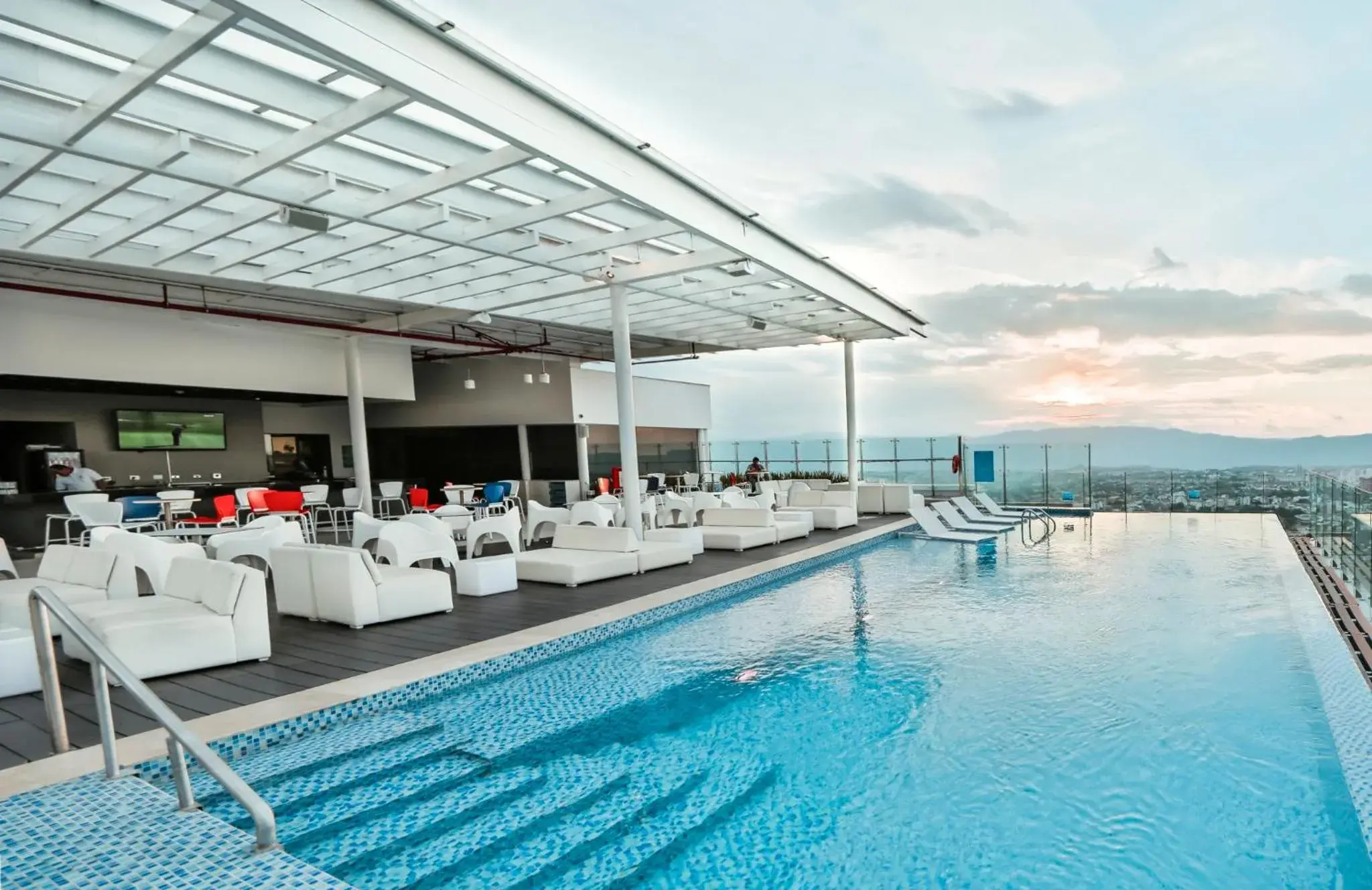 Property building in Holiday Inn Bucaramanga Cacique by IHG Property building in Holiday Inn Bucaramanga Cacique by IHG