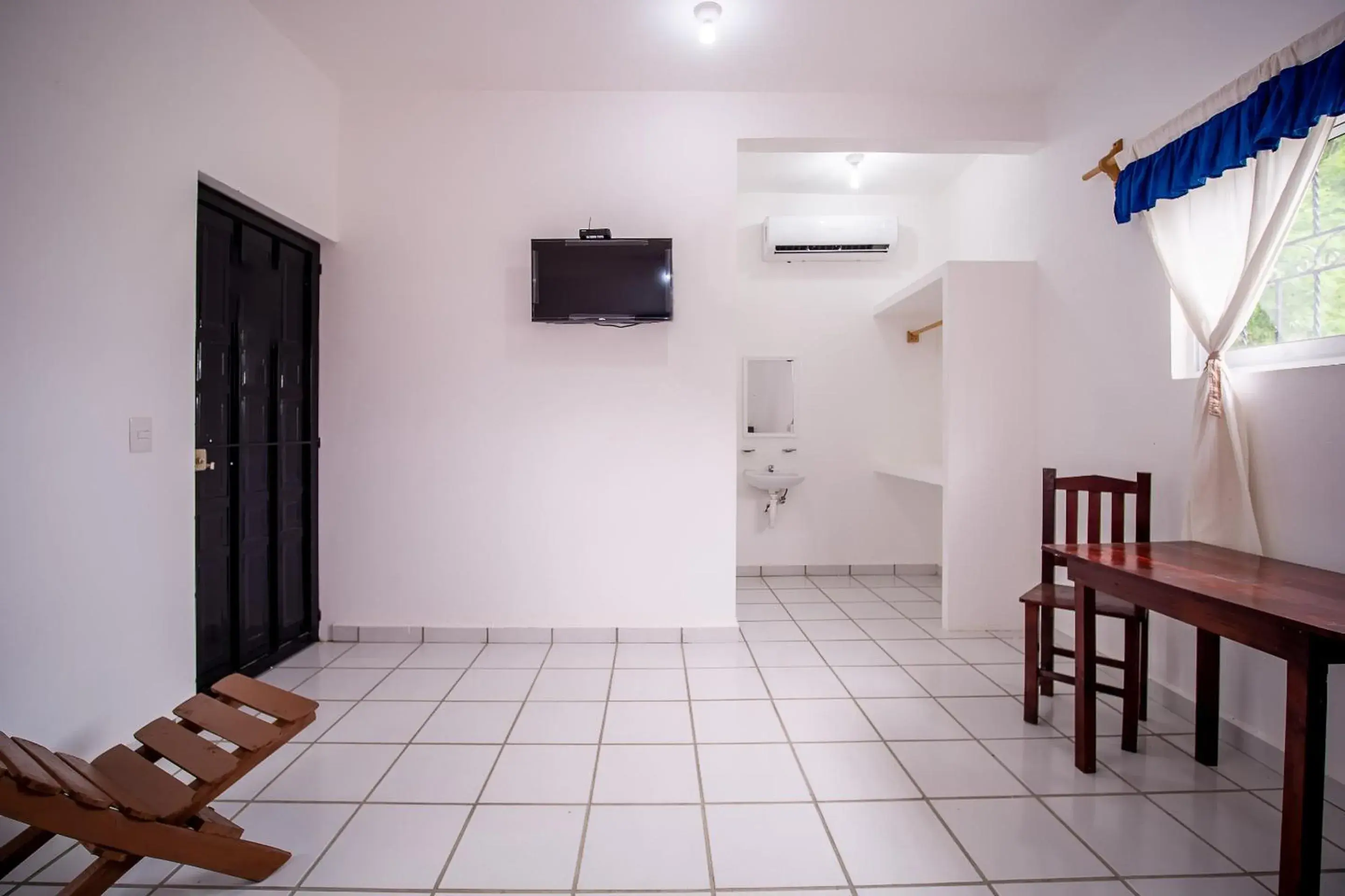 Bedroom in OYO Hotel Posada San Vicente, Huatulco Bedroom in OYO Hotel Posada San Vicente, Huatulco