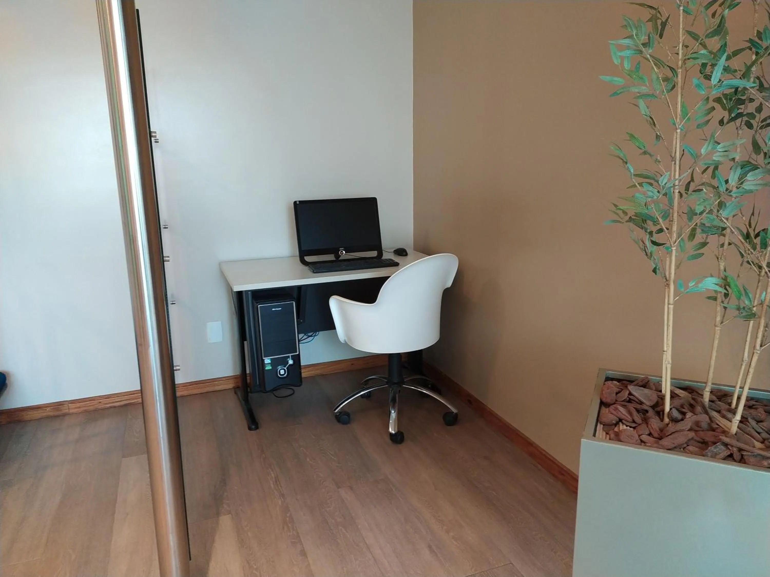 Seating area in Hotel Aliança Express