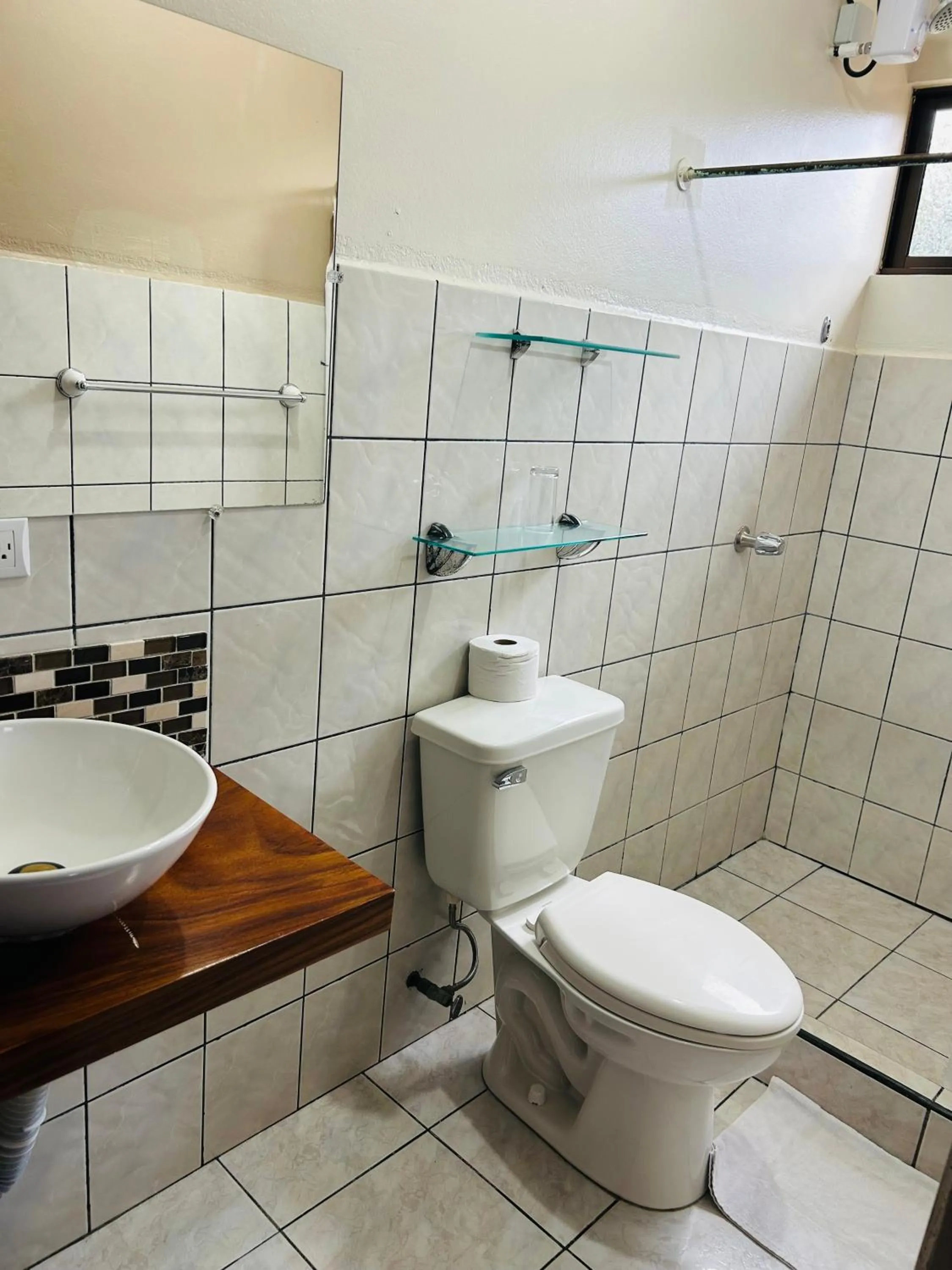 Bathroom in Hotel Laura's House