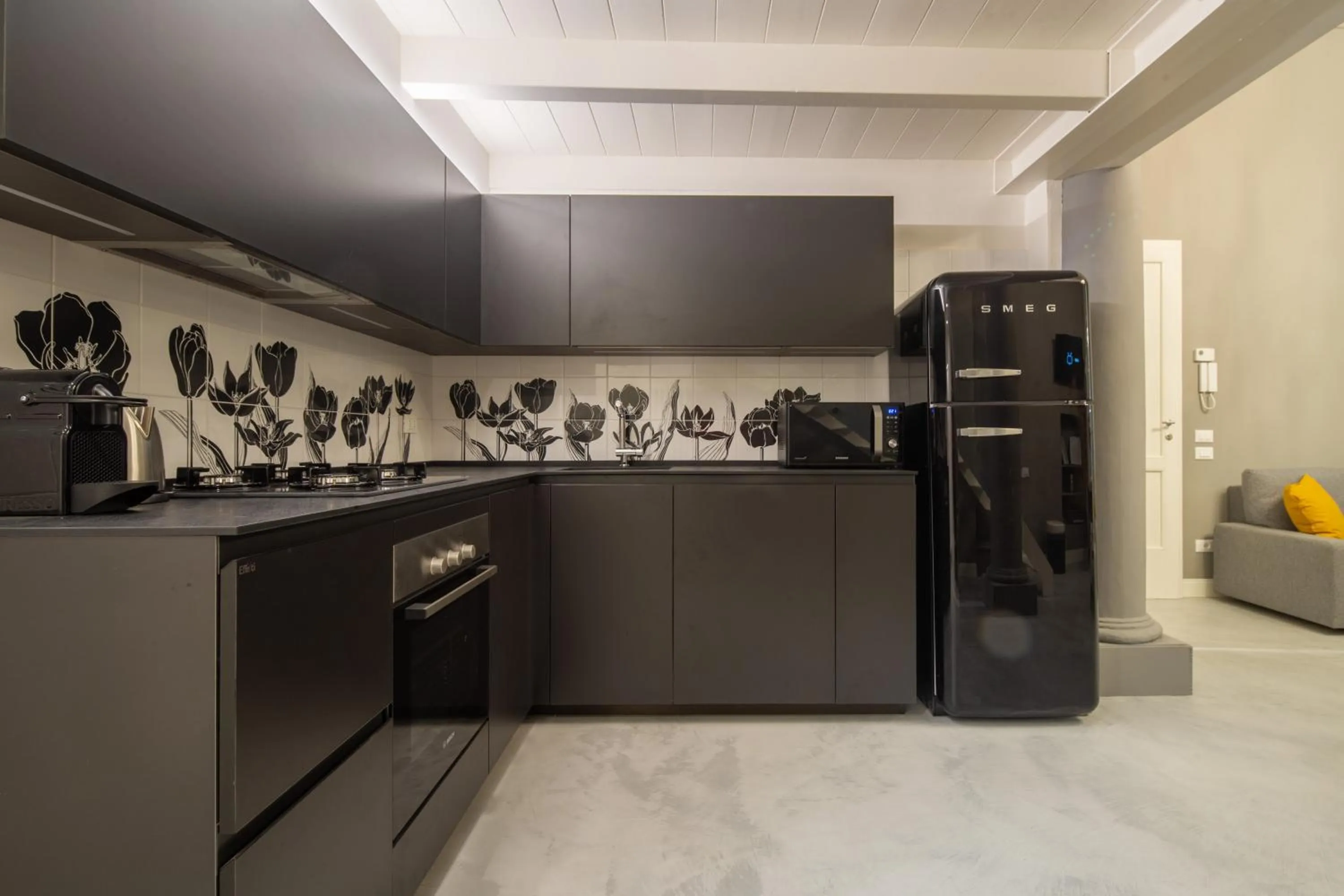 Kitchen or kitchenette in Casa Velluti Deluxe by Mmega