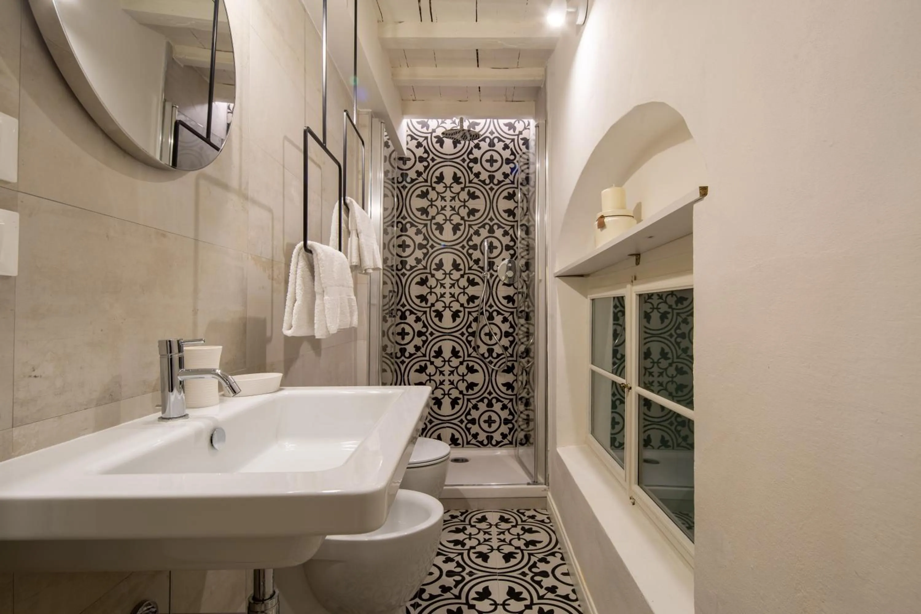 Bathroom in Casa Velluti Deluxe by Mmega