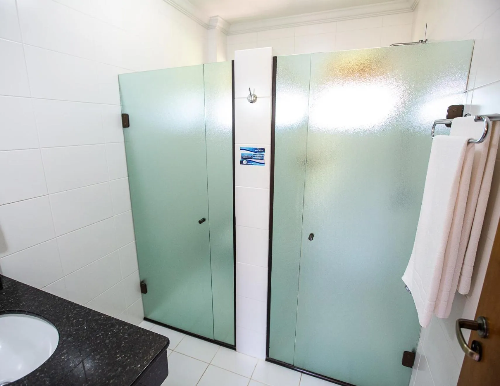 Shower in Águas de Palmas Resort