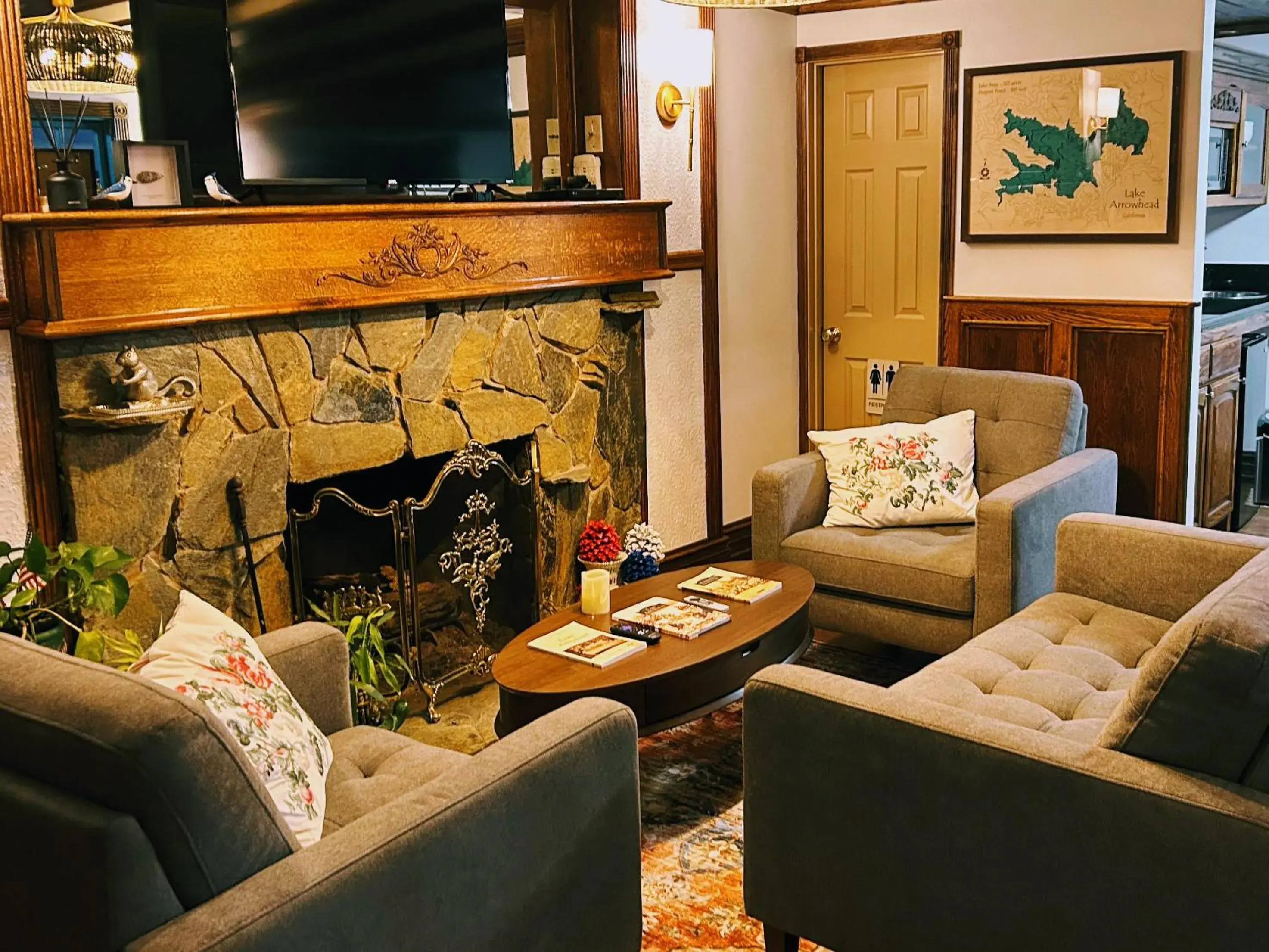 Lobby or reception in Arrowhead Lake Inn Lobby or reception in Arrowhead Lake Inn