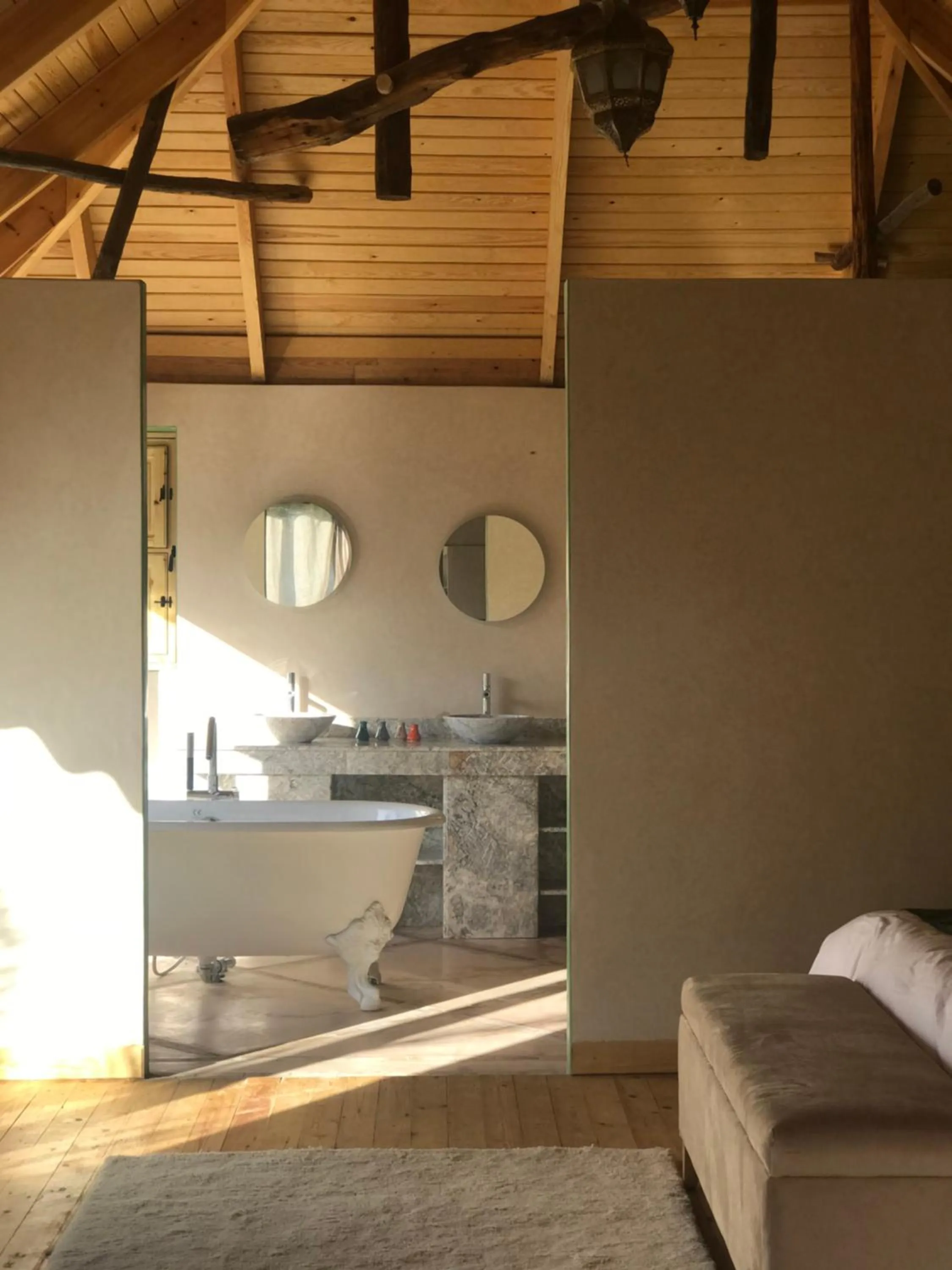 Bathroom, Bed in Dar Hnini