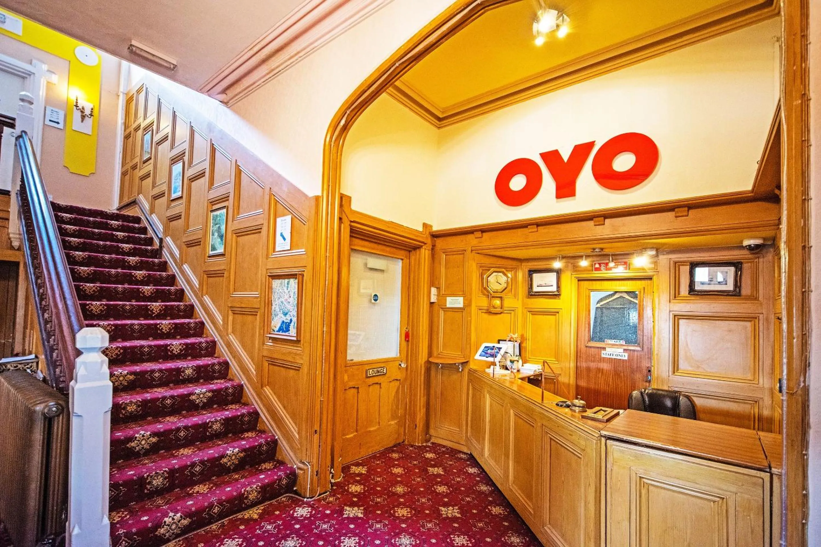Lobby or reception in The Sherwood Palm Hotel, Torquay Beach
