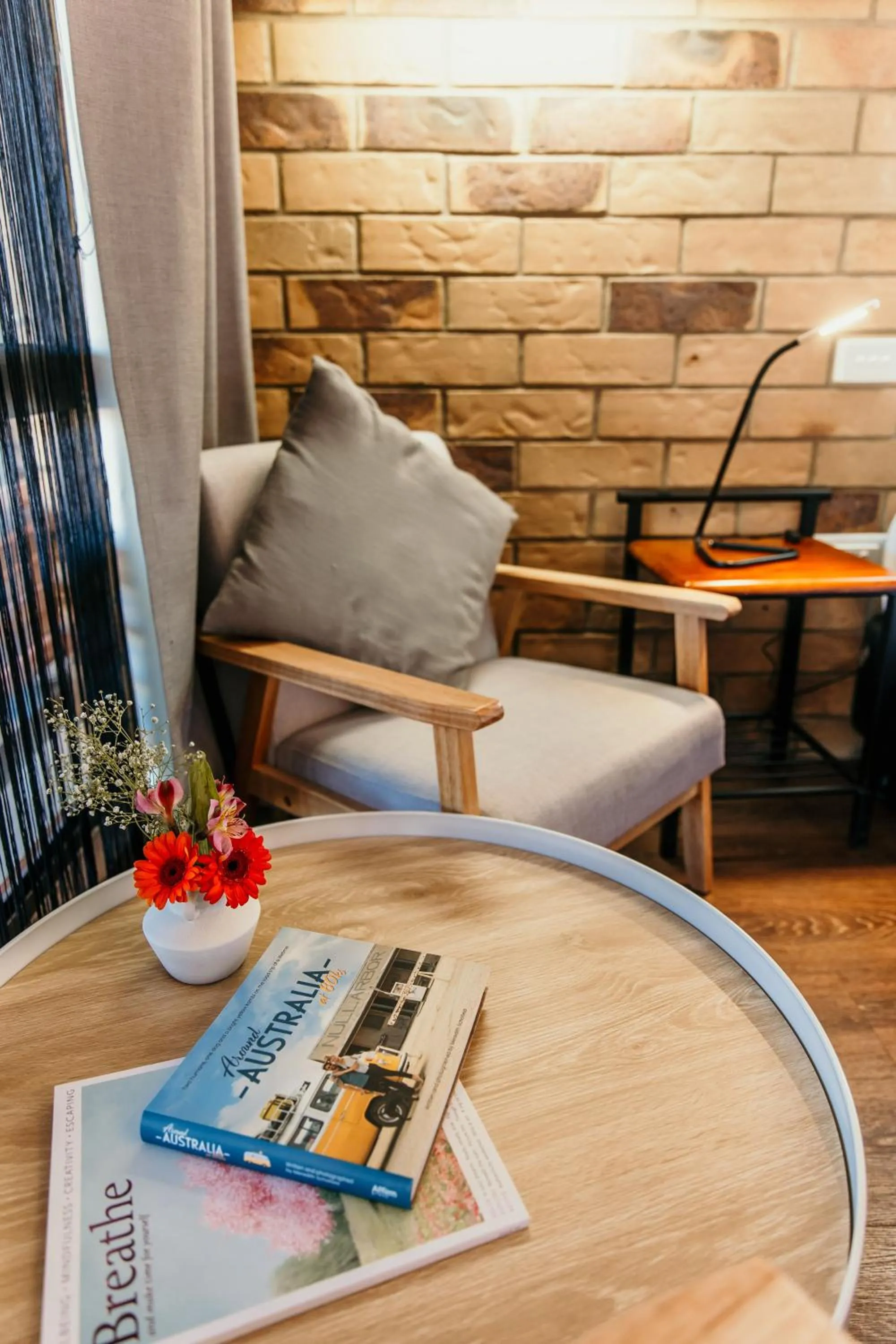 Seating area in Abacus Motel