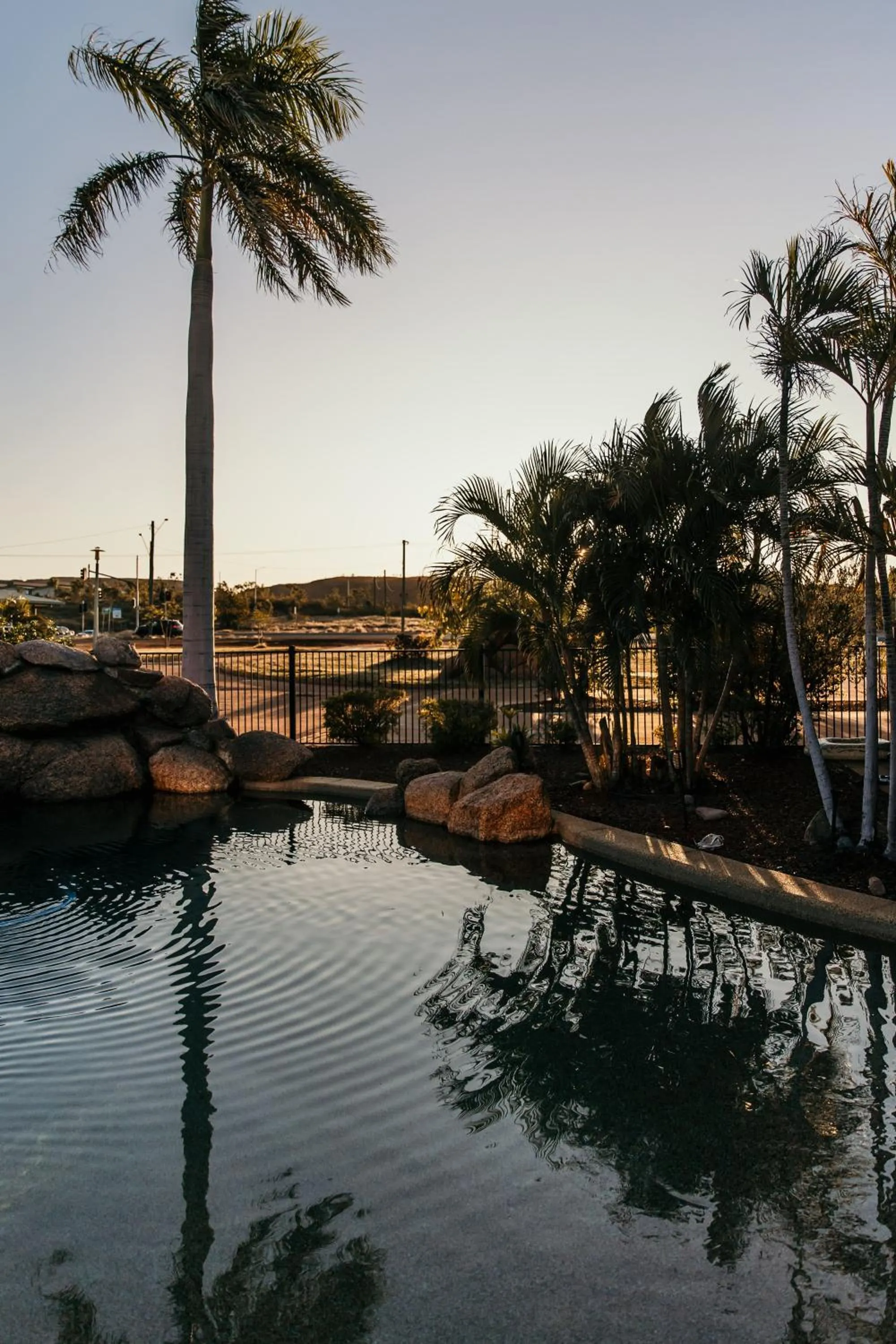 Swimming pool in Abacus Motel